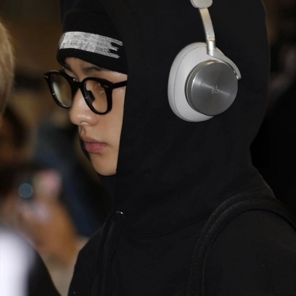 Supreme Motion Logo Beanie Black - 23SS 착용 스타일 - 2