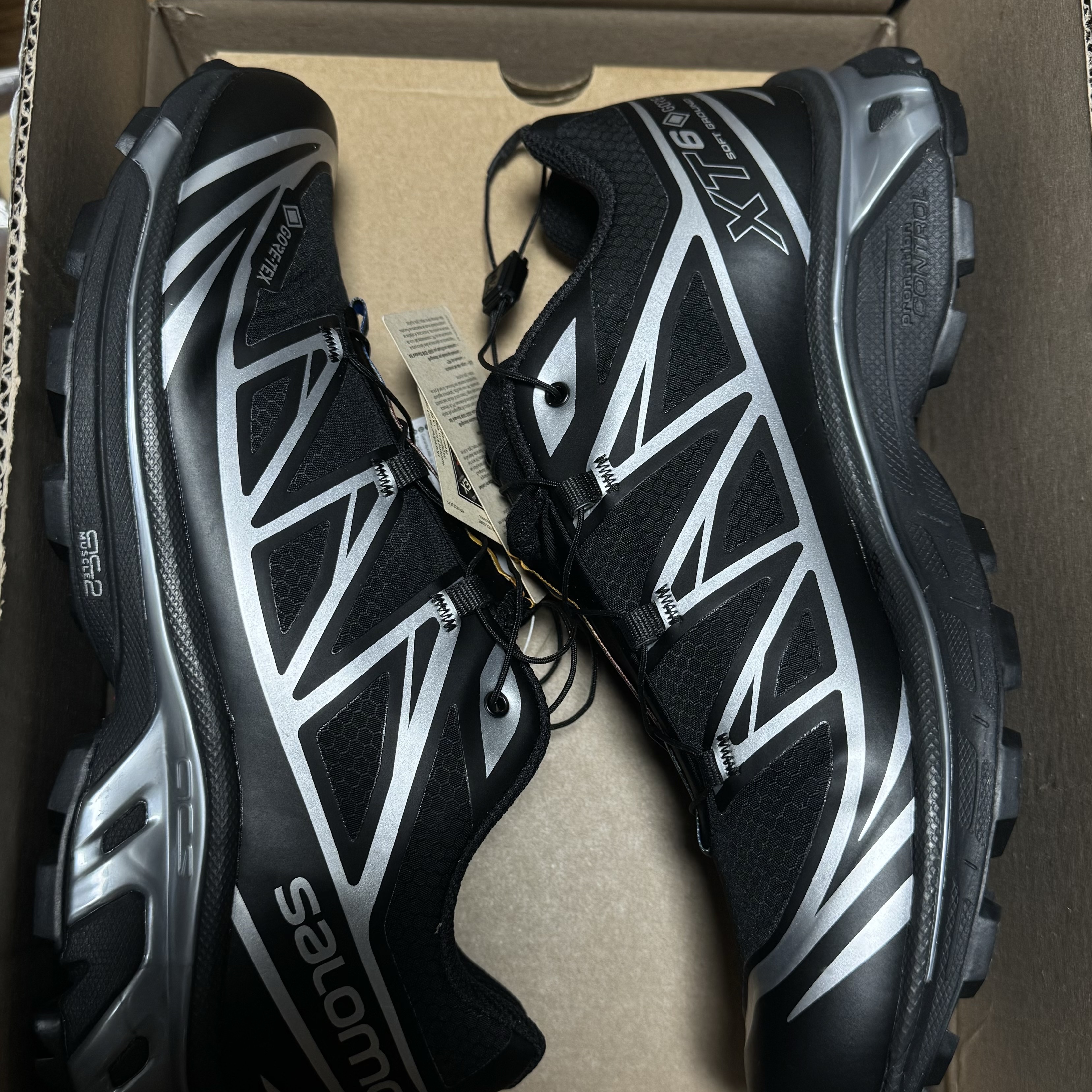 Salomon XT-6 GTX Black Silver 착용 스타일 - 3
