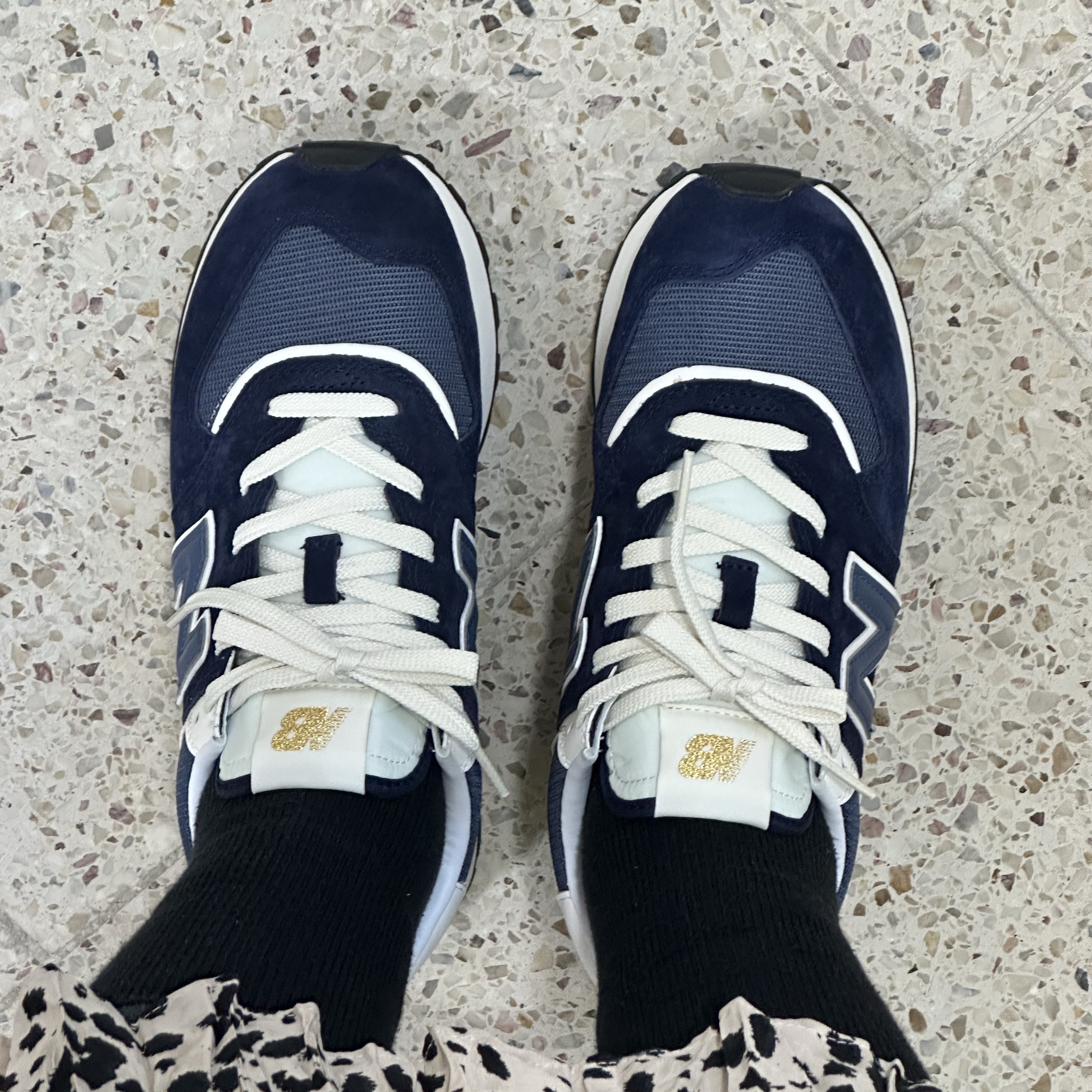 New Balance 574 Legacy Navy 착용 스타일 - 1