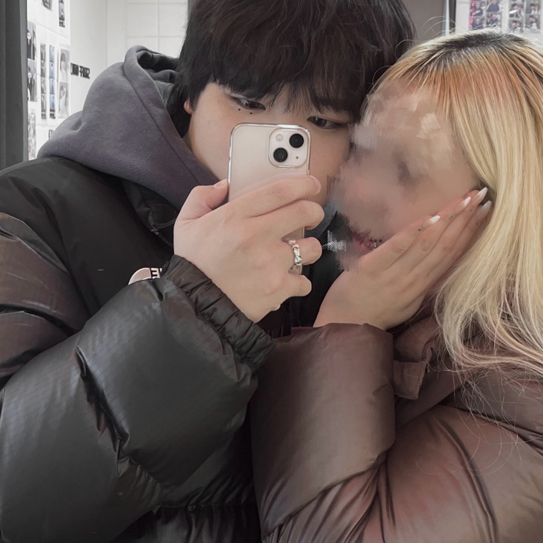 (W) 노스페이스 화이트 라벨 노벨티 눕시 다운 자켓 코코아 브라운 착용 스타일 - 2