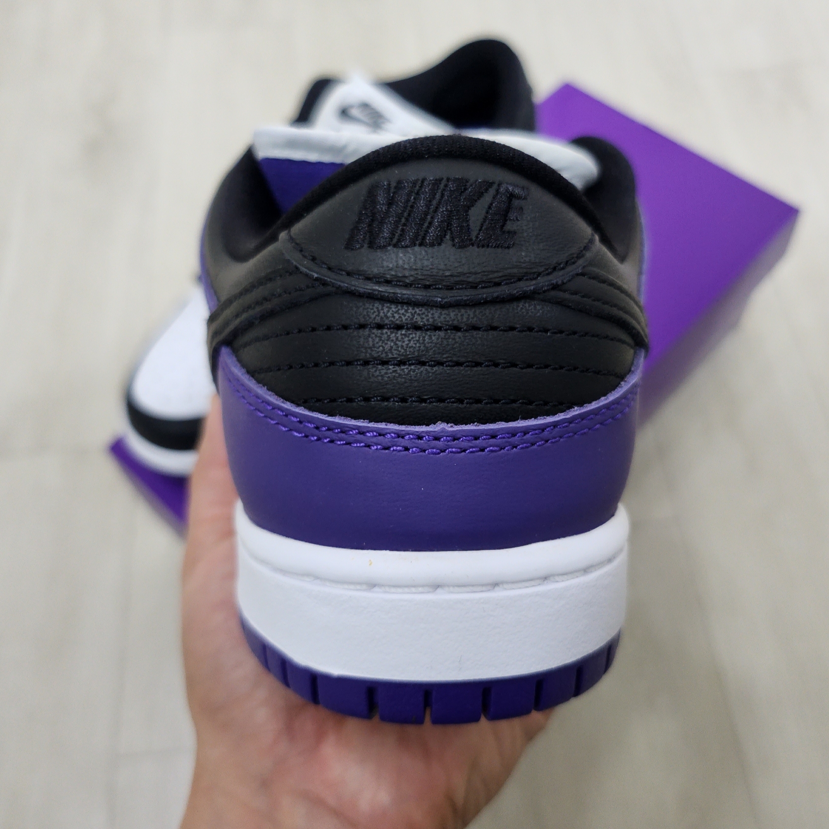 Nike SB Dunk Low Pro Court Purple 착용 스타일 - 3