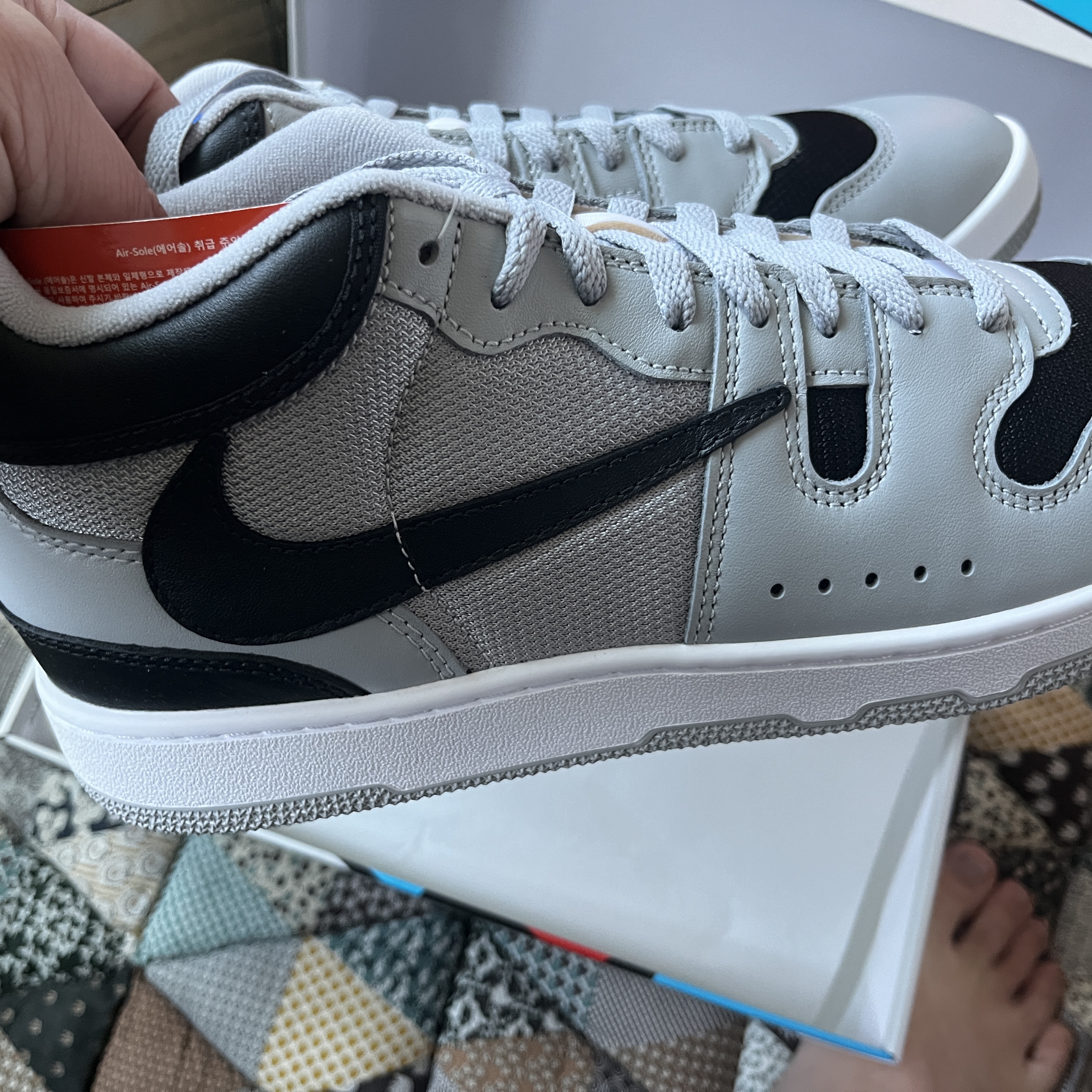 Nike x Travis Scott Mac Attack SP Light Smoke Grey 착용 스타일 - 3