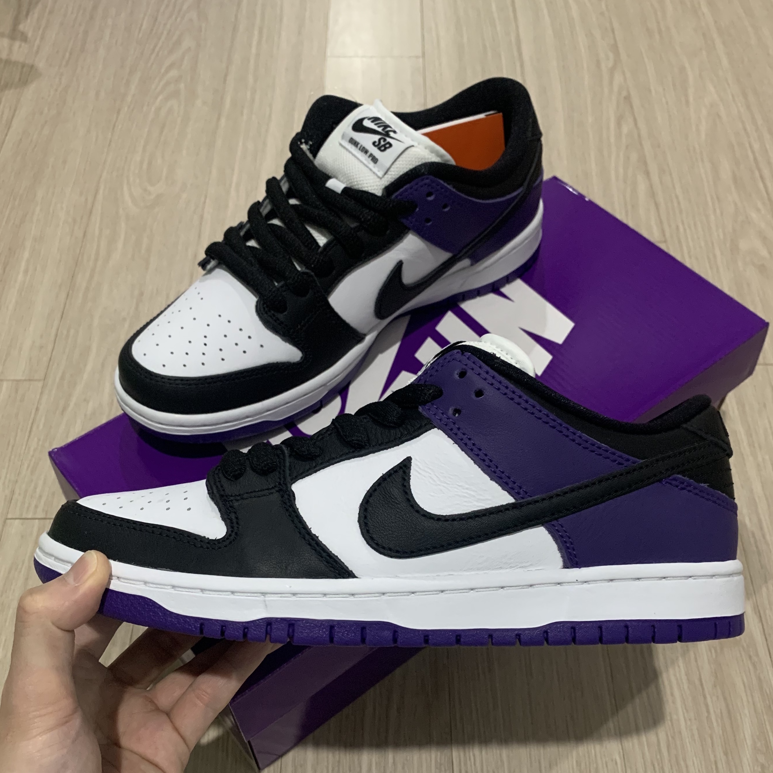 Nike SB Dunk Low Pro Court Purple 착용 스타일 - 3