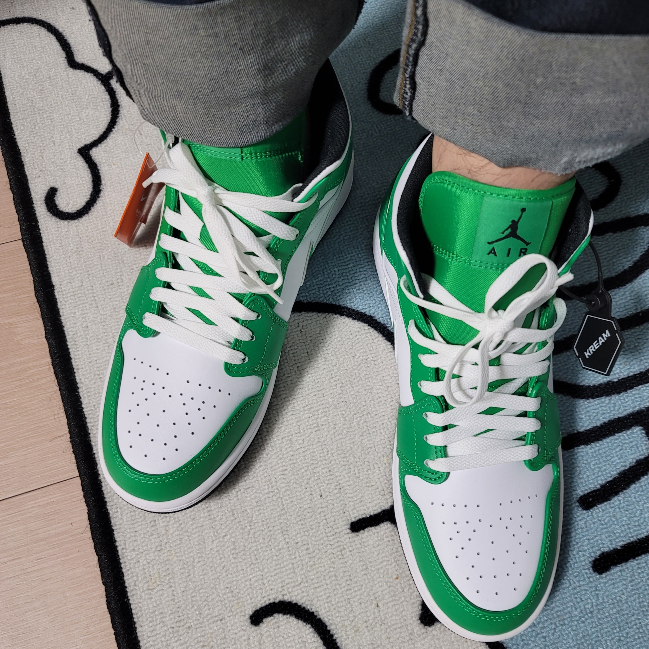 Jordan 1 Mid Lucky Green 착용 스타일 - 5