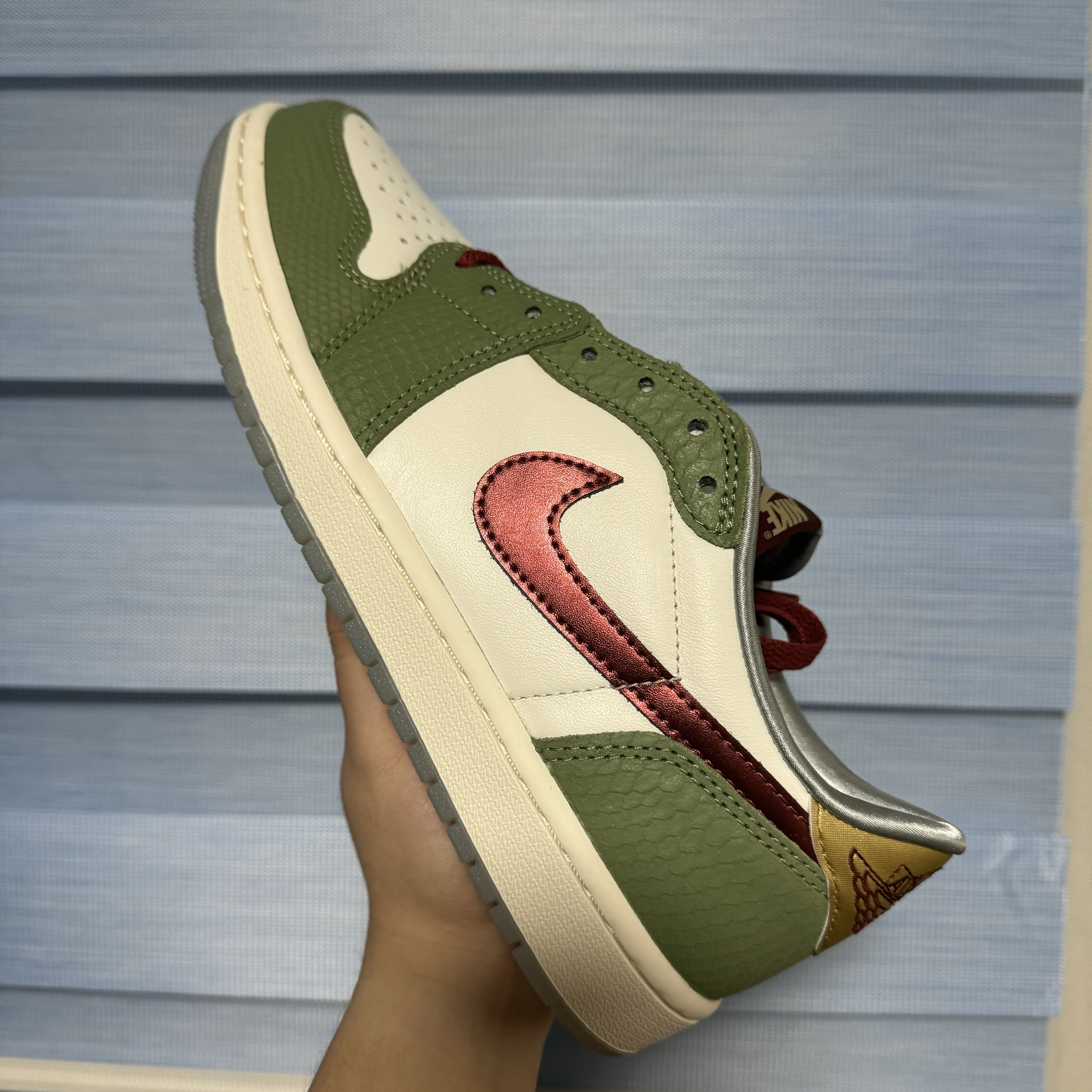Jordan 1 Retro Low OG Chinese New Year 착용 스타일