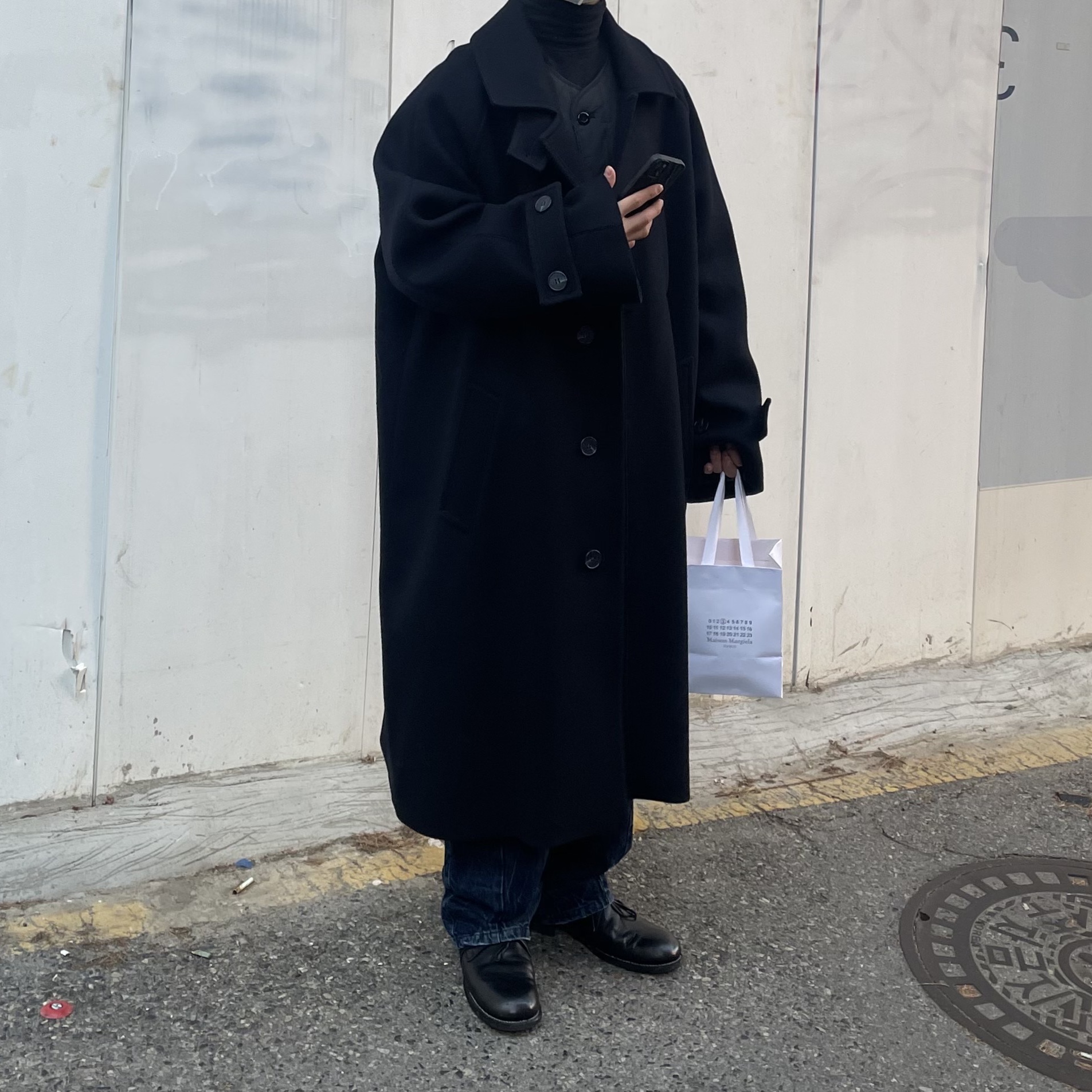 Undermycar Majanne Multi Button Oversized Wool Coat Black Oyster - 21FW 착용 스타일 - 2