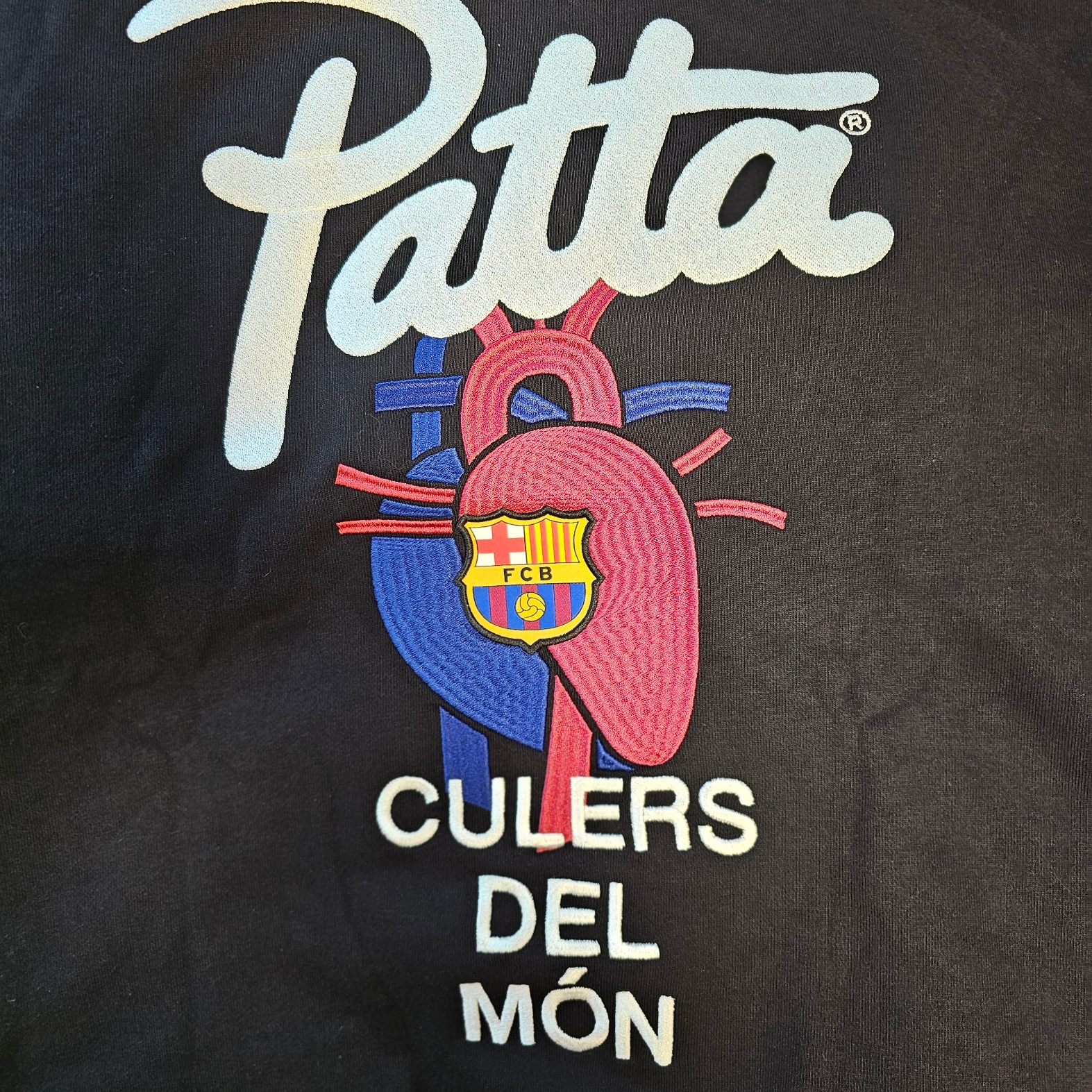 Nike x Patta x FC Barcelona Solo Swoosh Hoodie Culers del Món (FD4147-010), Rolex Cosmograph Daytona 40mm 116500LN White Oyster 착용 스타일 - 1