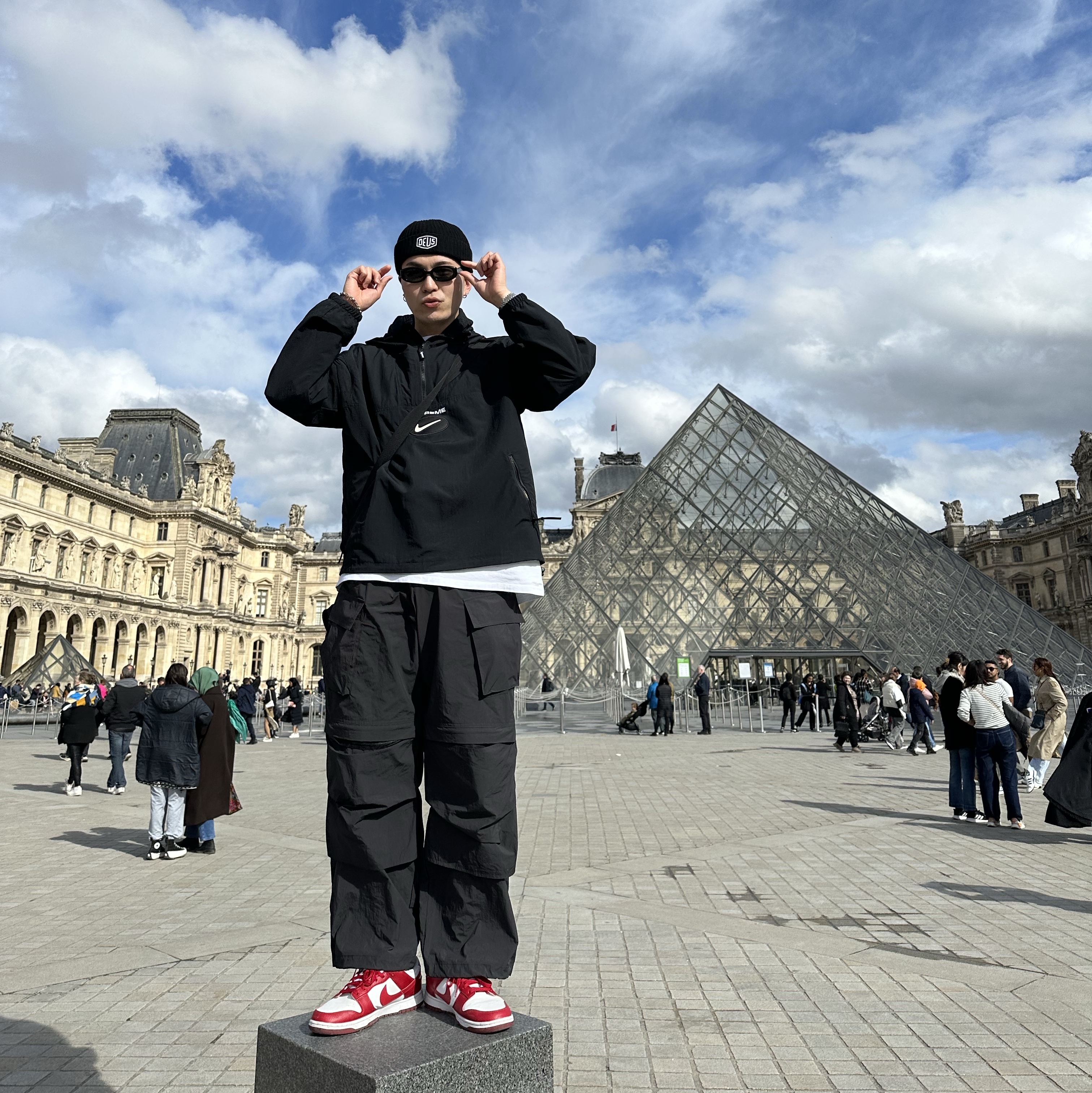 Deus Ex Machina Shield Beanie Black, Supreme x Nike Jewel Reversible Ripstop Anorak Black - 20FW 착용 스타일 - 1