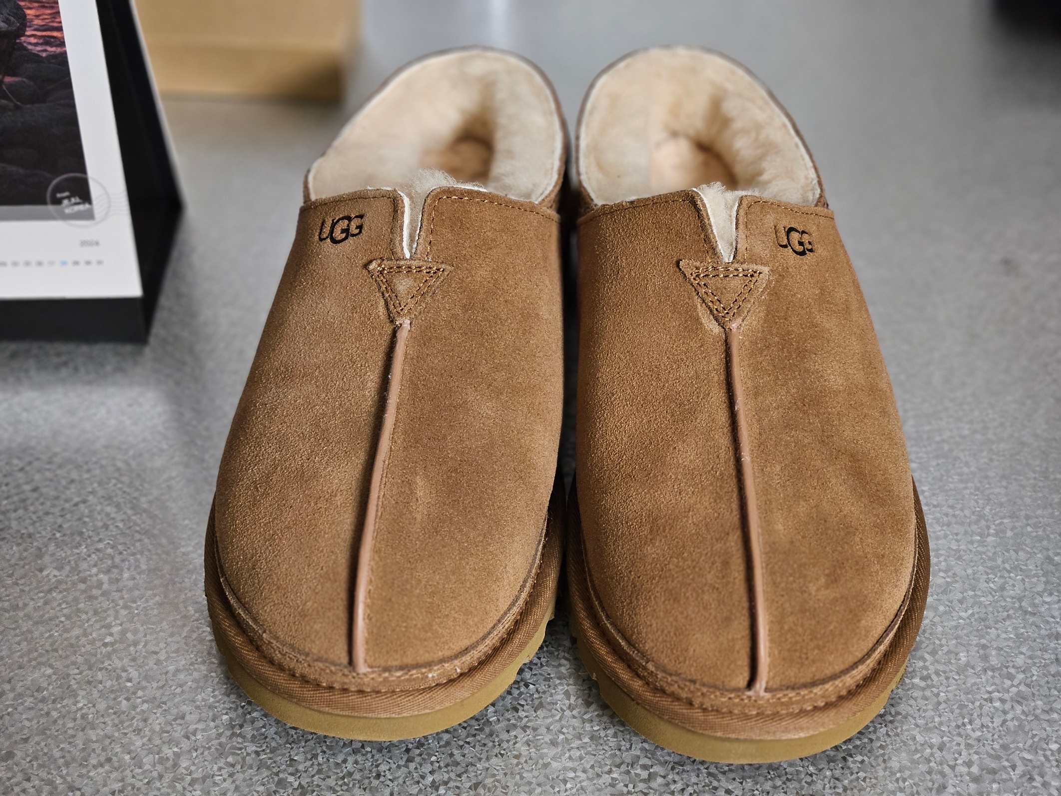 UGG Neuman Chestnut 착용 스타일 - 4