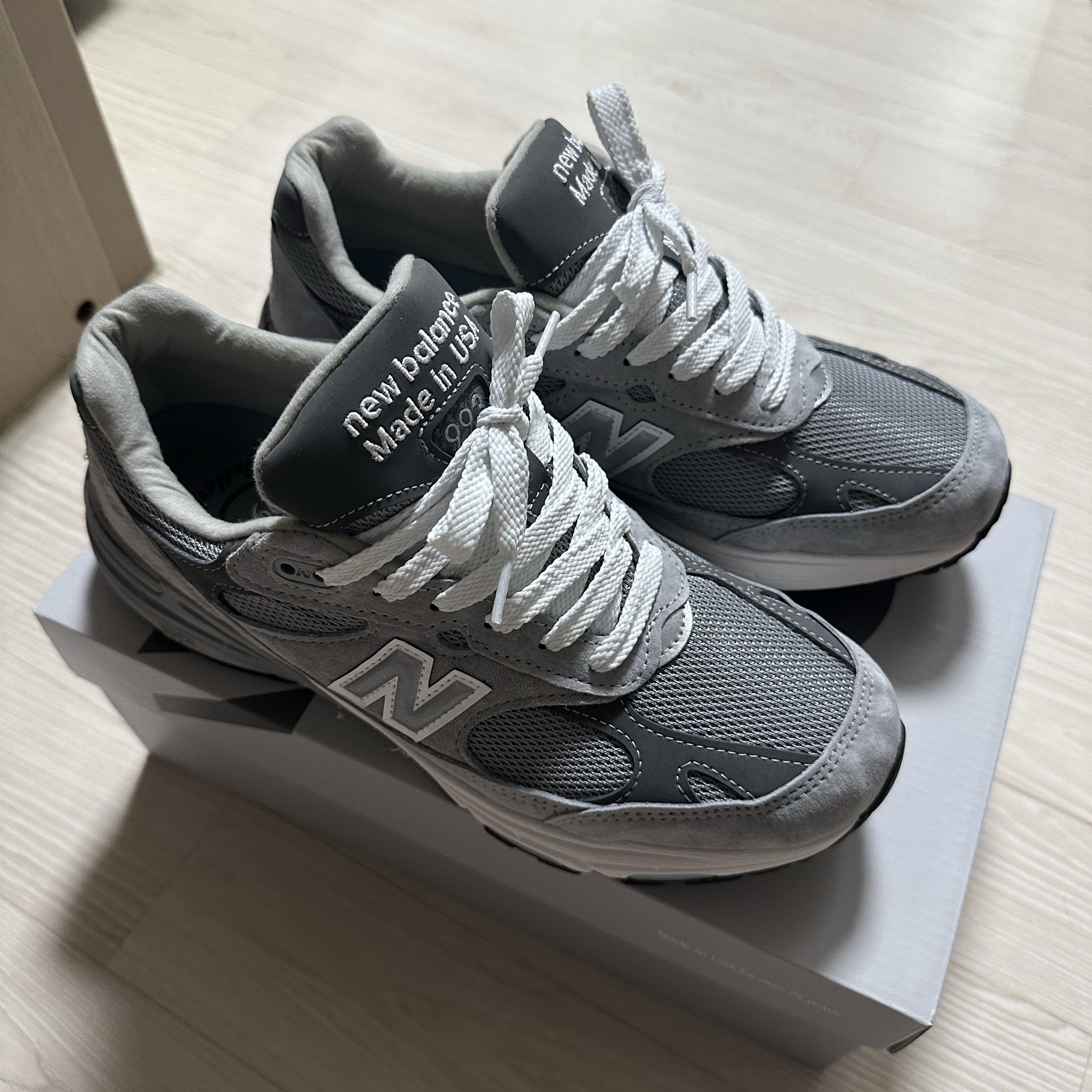 New Balance 993 Made in USA Grey - D Standard 착용 스타일