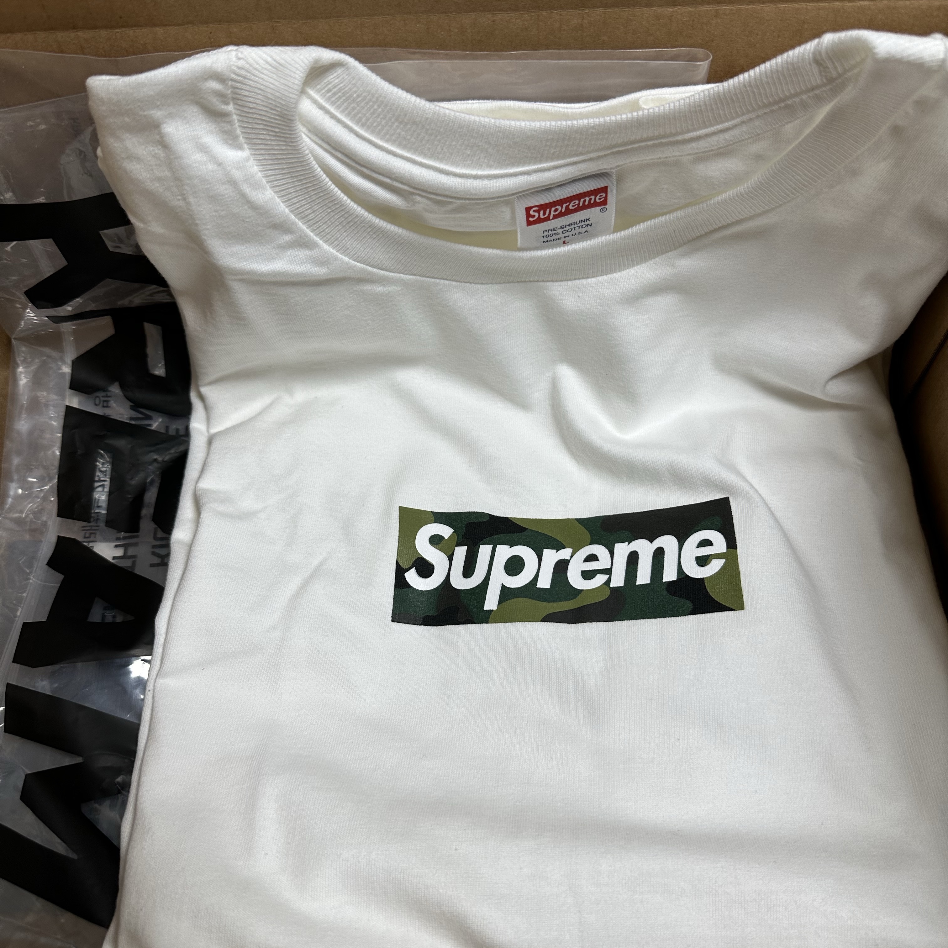 Supreme Box Logo T-Shirt White - 23FW 착용 스타일