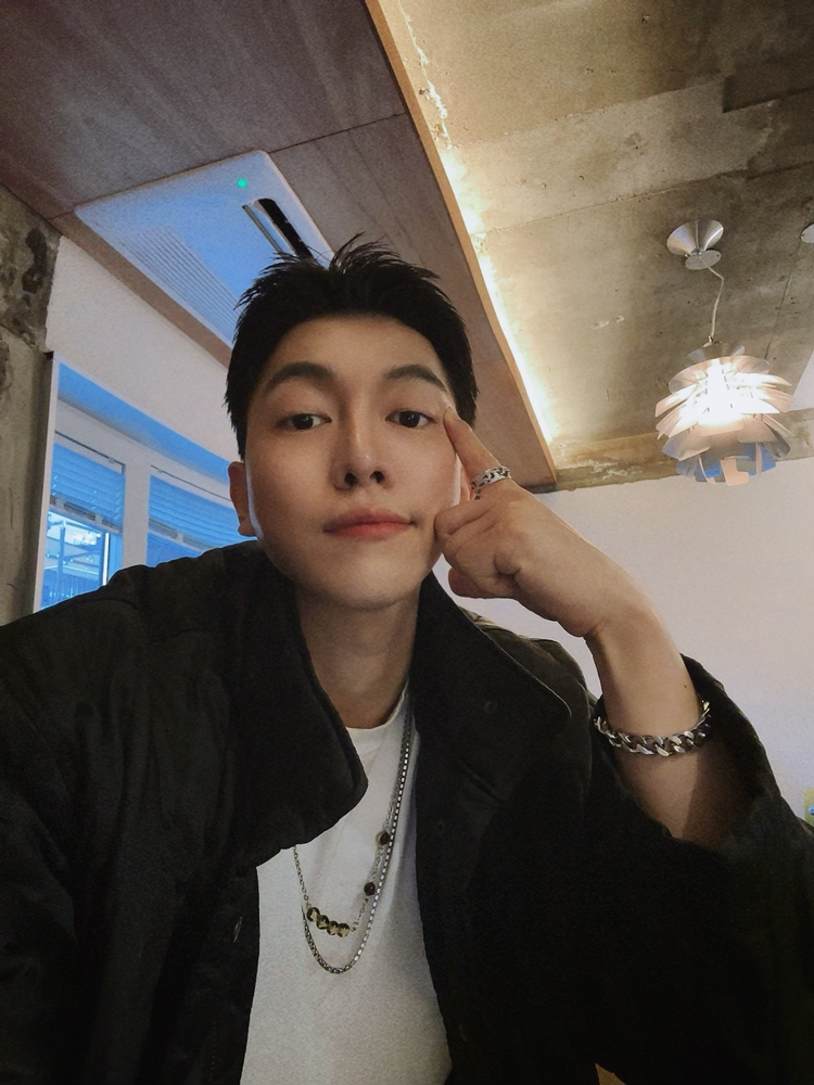 KREAM 프로필 이미지