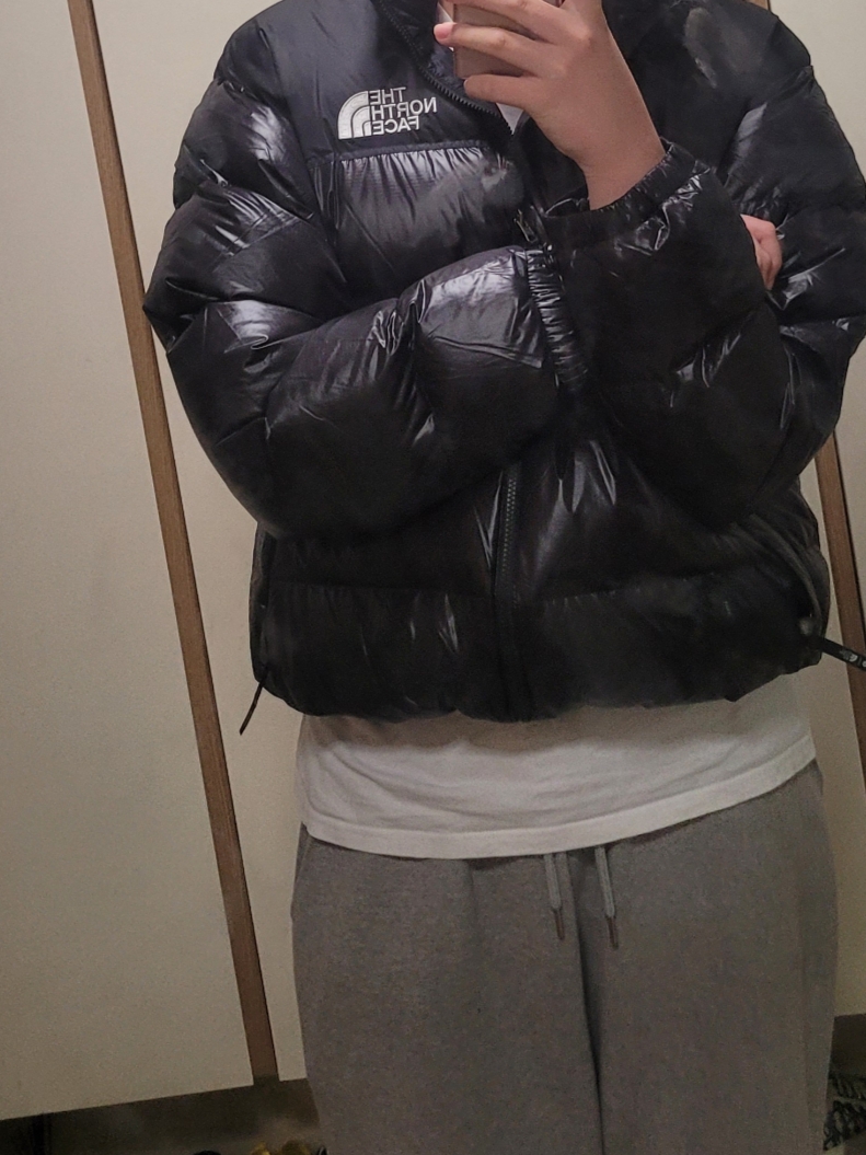 The North Face 1996 Eco Nuptse Jacket Real Black 착용 스타일