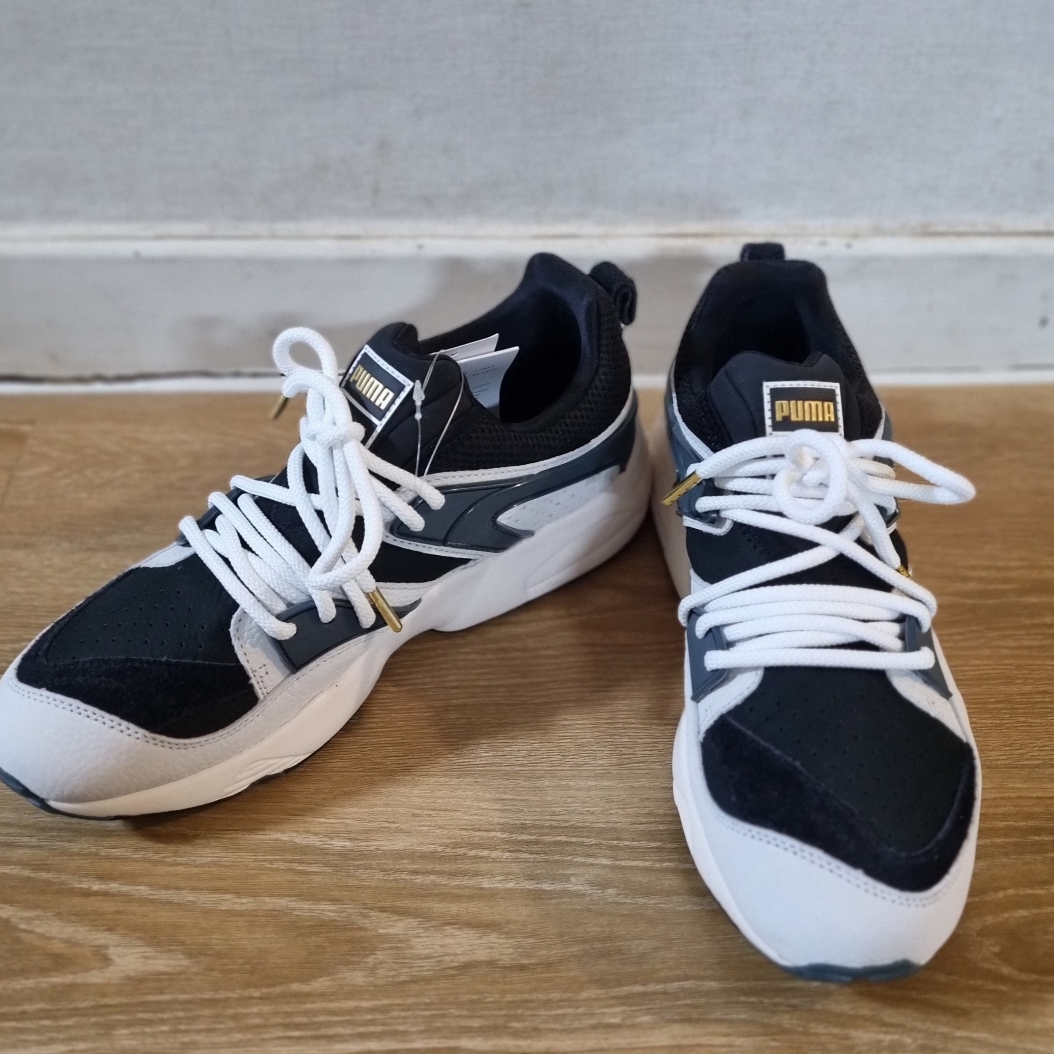 Puma Blaze of Glory Premium Black Dark Slate 착용 스타일