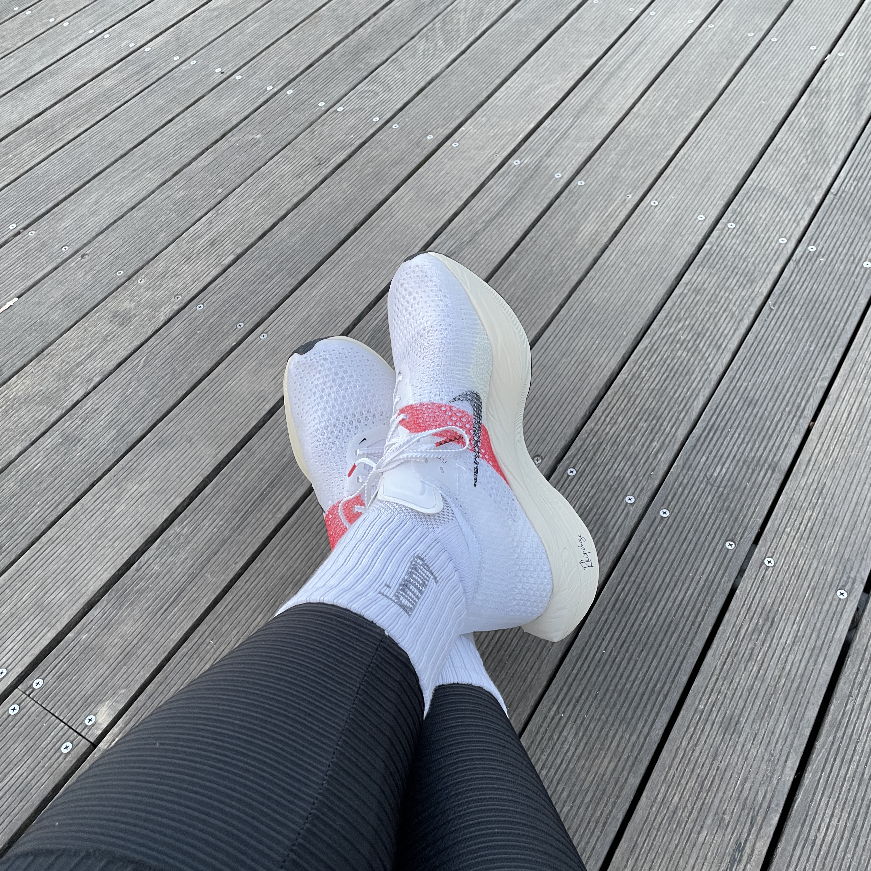 Nike ZoomX Vaporfly Next% 3 Eliud Kipchoge 착용 스타일