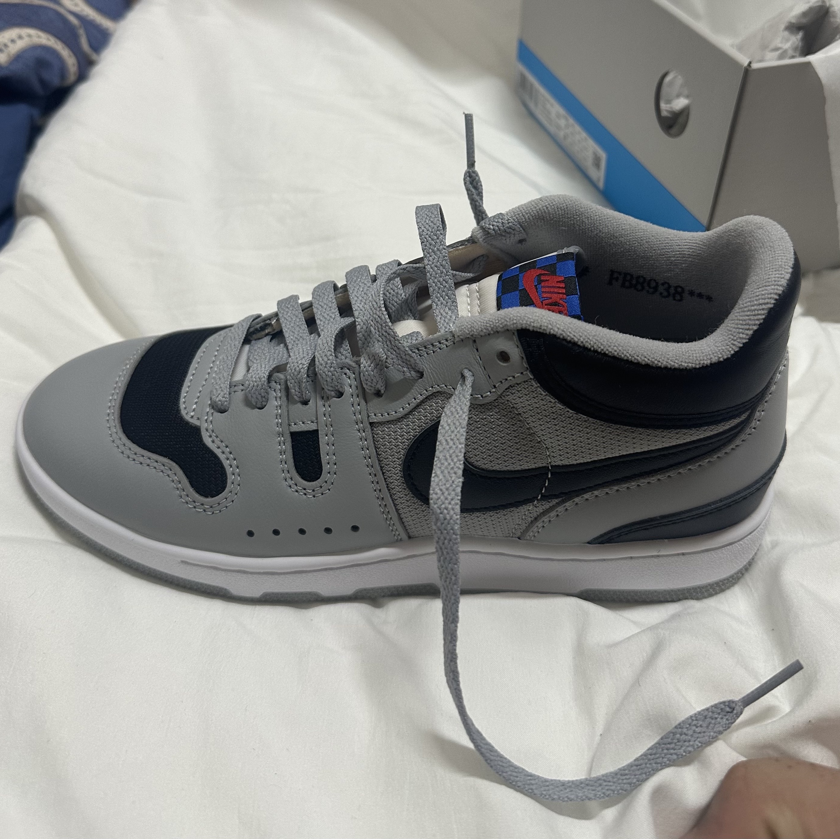 Nike Mac Attack QS SP Light Smoke Grey 착용 스타일
