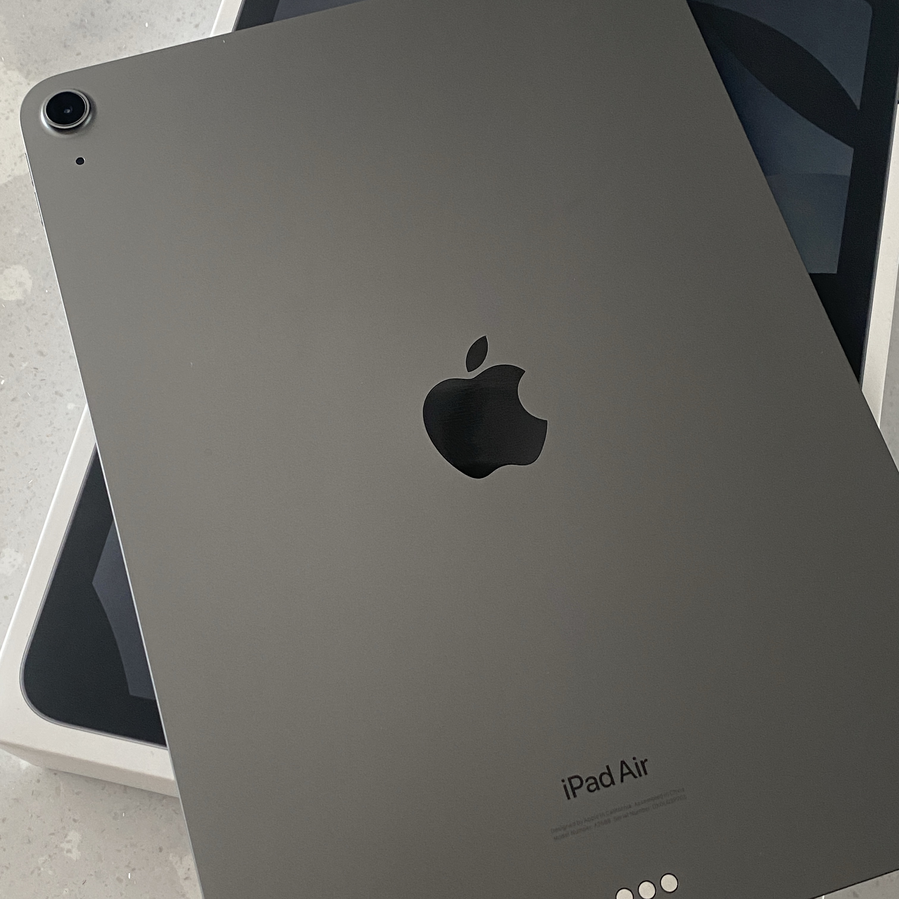 Apple iPad Air 5th Gen Wifi 64GB Space Gray (Korean Ver.), Apple Pencil 2nd Gen 착용 스타일 - 1
