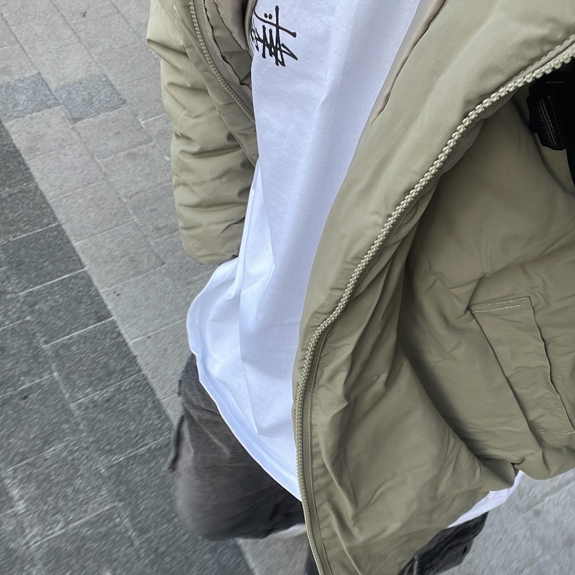 Stussy Basic Stussy LS T-Shirt White 2022 착용 스타일