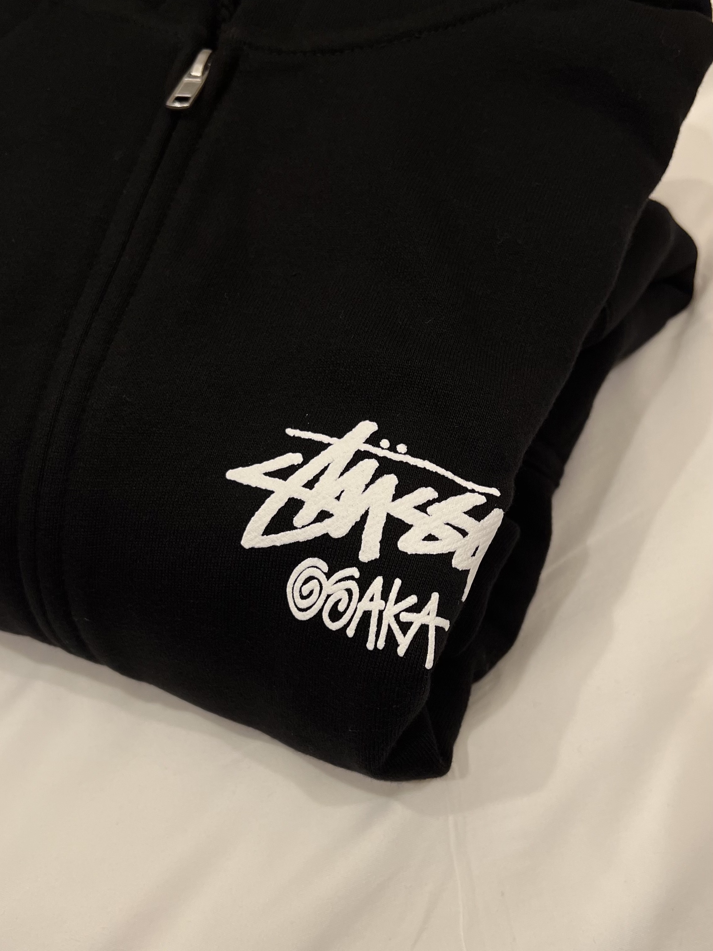 Stussy Stock Paris Zip Hoodie Black 착용 스타일