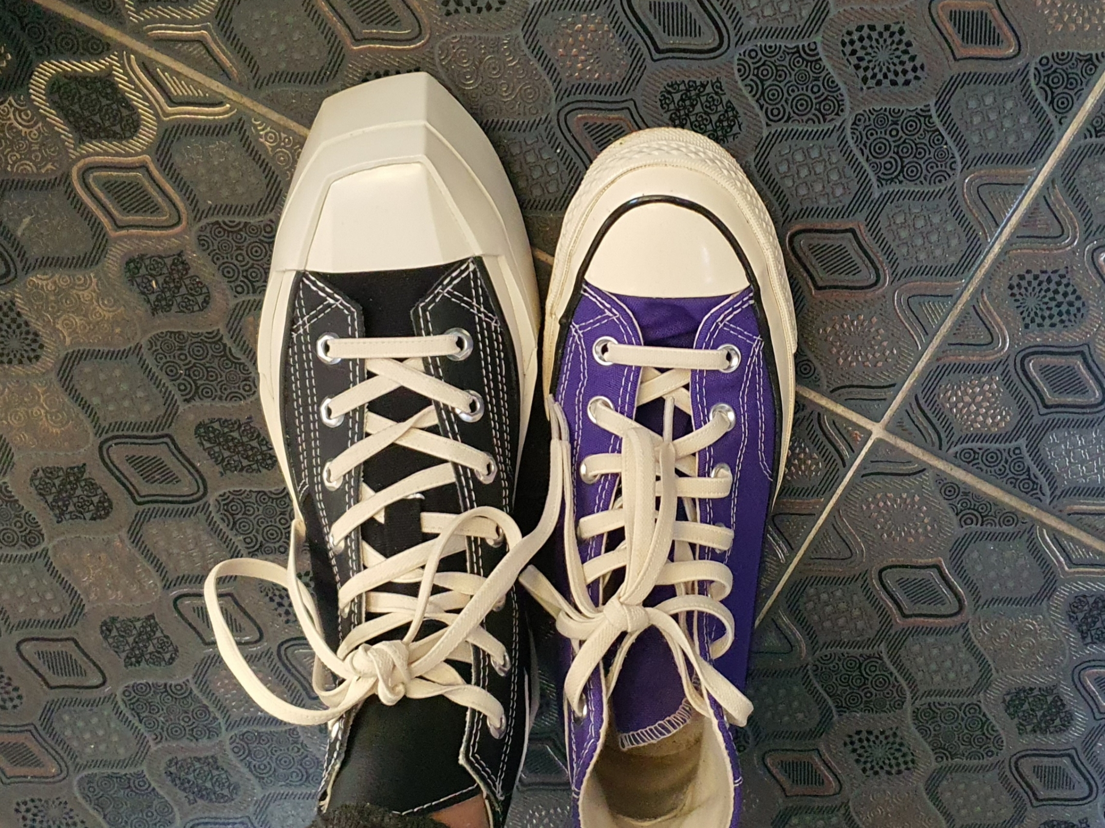 Converse Chuck 70 De Luxe Squared Black, Converse Chuck 70 High Candy Grape 착용 스타일 - 2