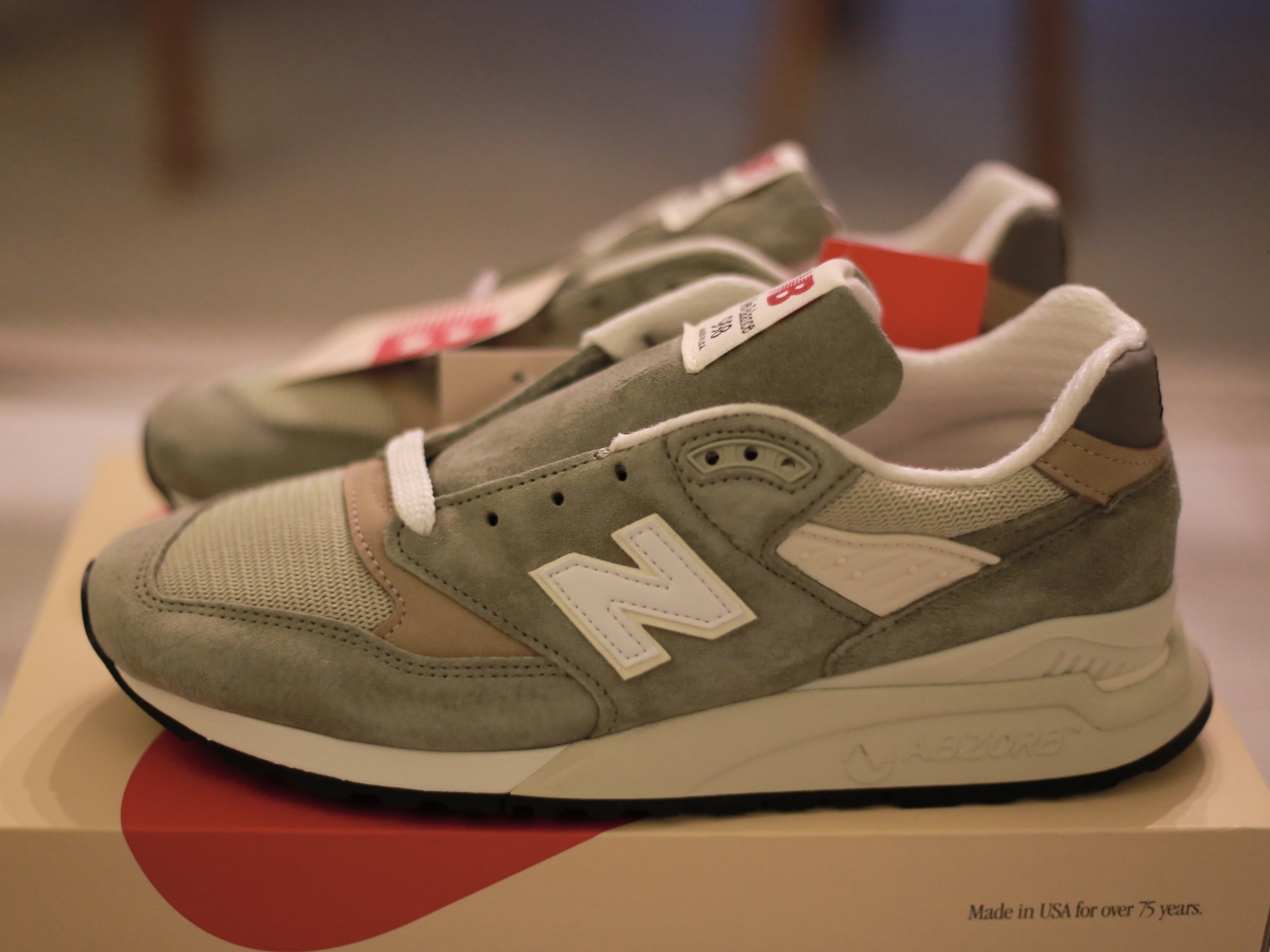 New Balance 998 Made in USA Olive Incense 착용 스타일 - 1
