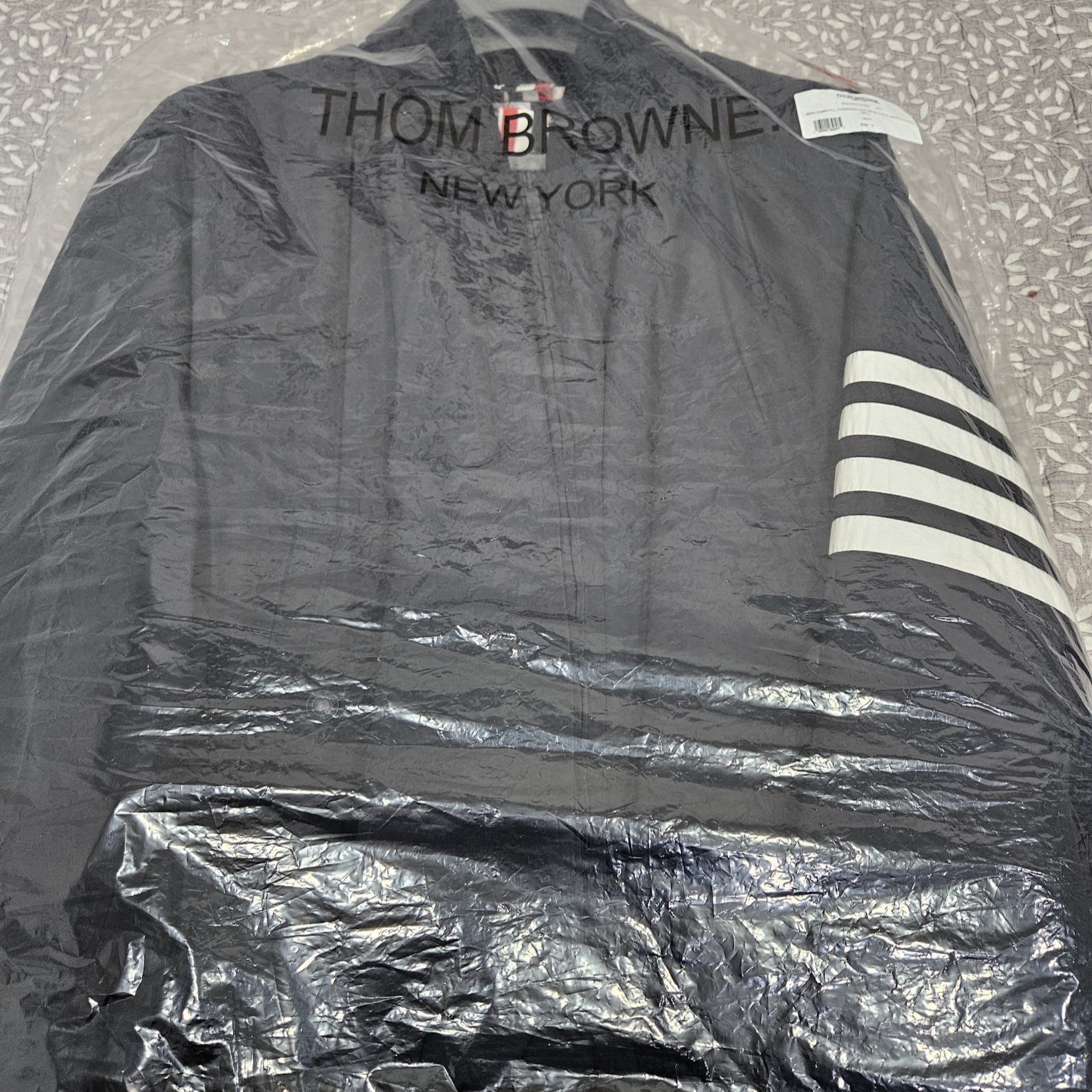 Thom Browne Poly Twill 4-Bar Oversized Knit Down Blouson Jacket Navy 착용 스타일