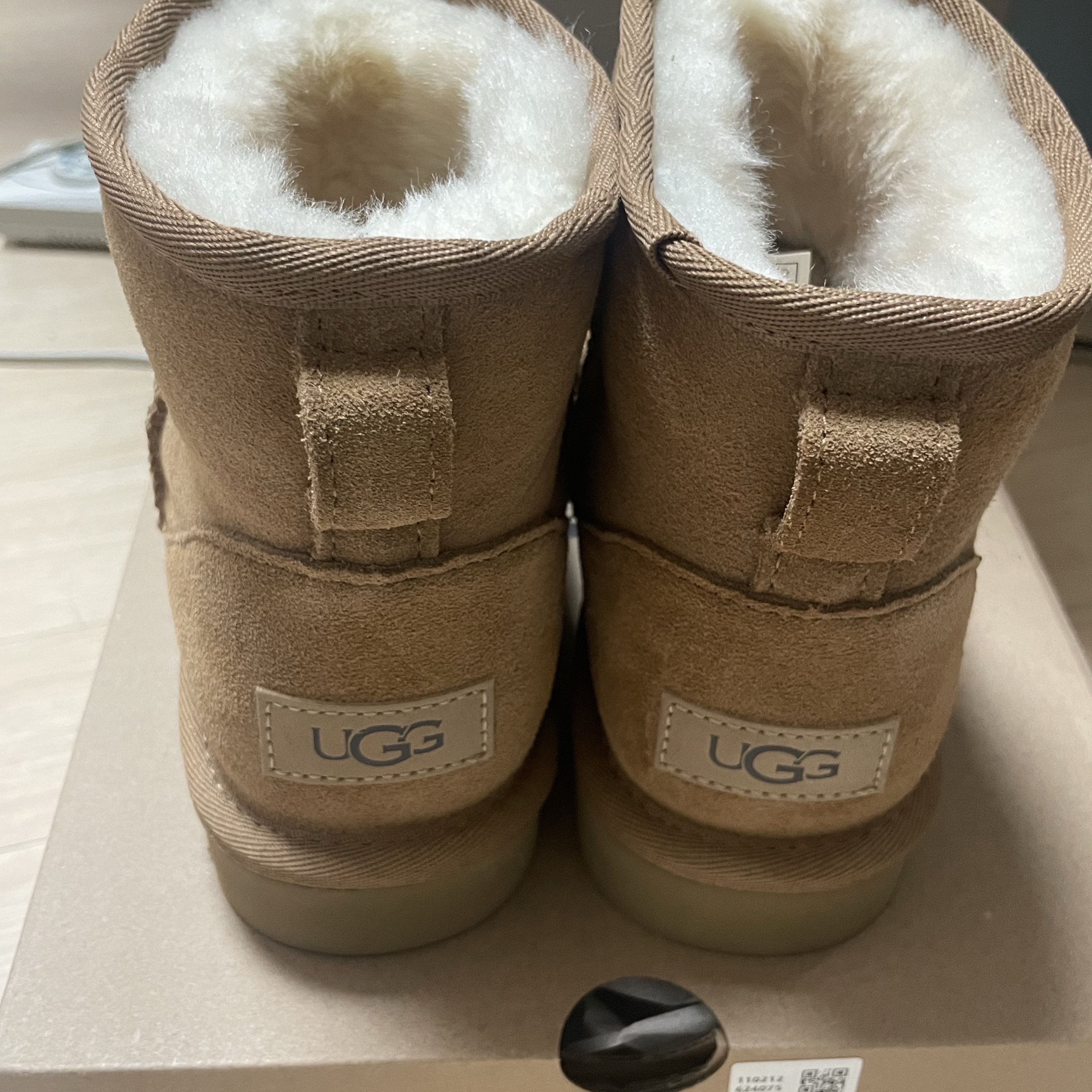 (W) UGG Classic Mini II Boots Chestnut 착용 스타일