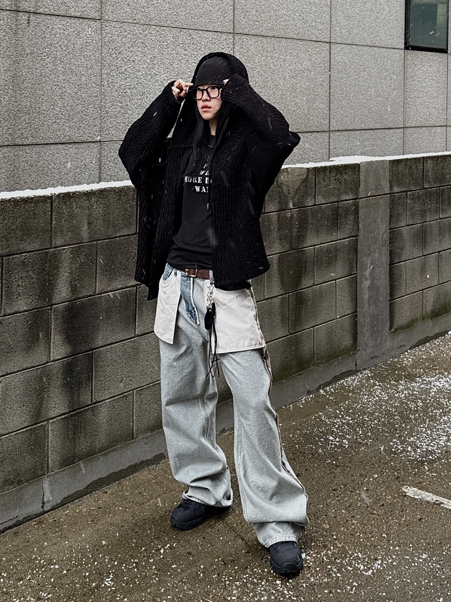 Gentle Monster x Maison Margiela MM010 Clear Black 착용 스타일