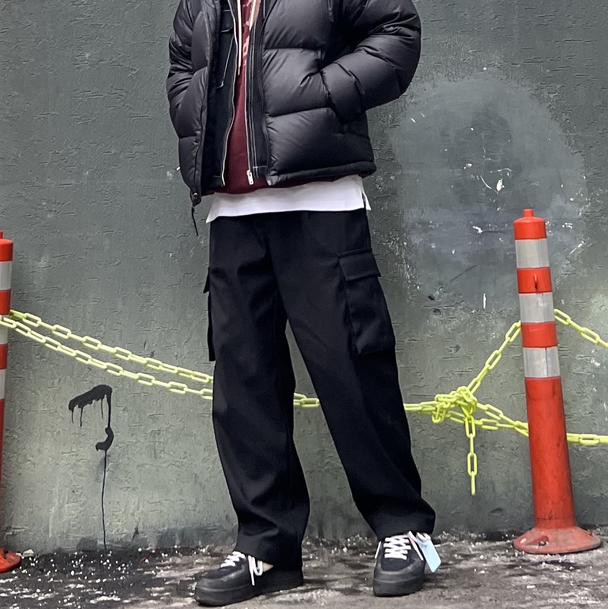 Nike x Off-White Air Force 1 Low Black White, The North Face 1996 Eco Nuptse Jacket Black 착용 스타일 - 2