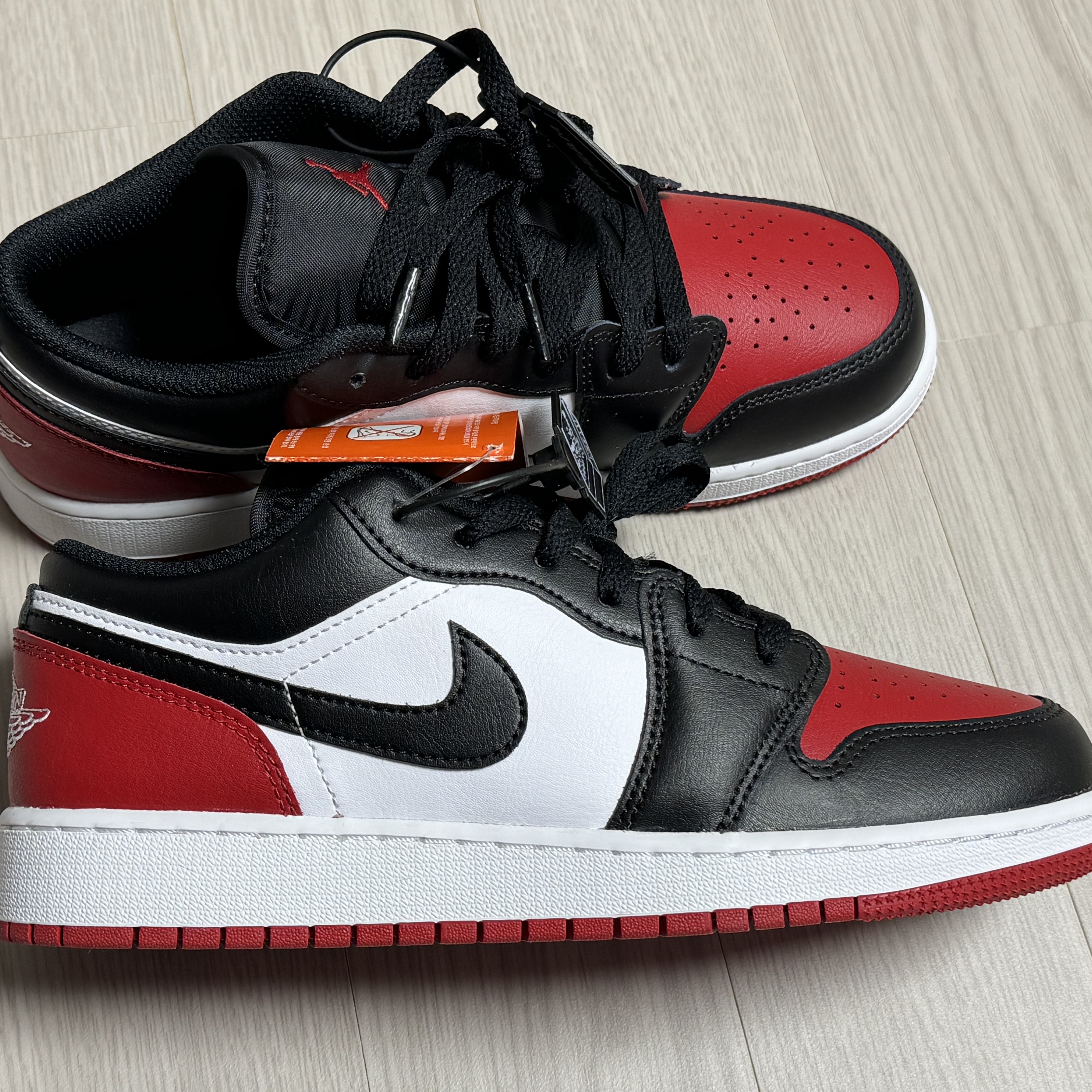 (GS) Jordan 1 Low White Varsity Red 착용 스타일 - 4