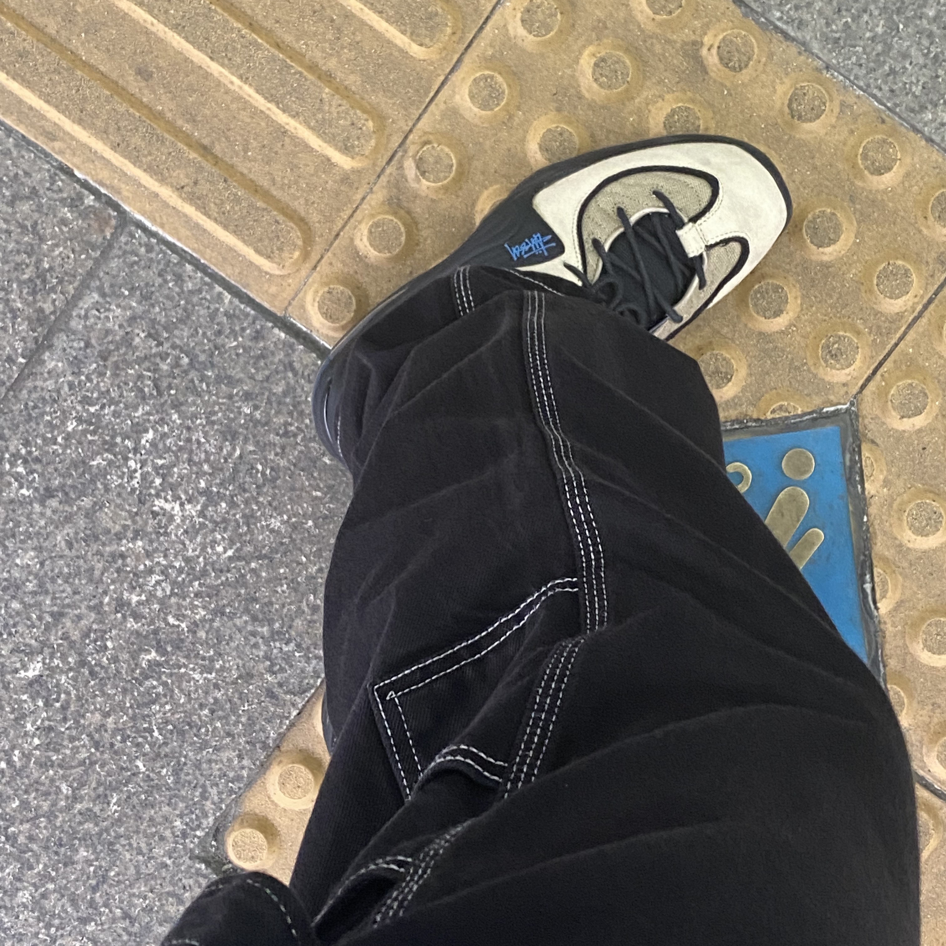 Nike x Stussy Air Penny II Rattan and Limestone 착용 스타일 - 2