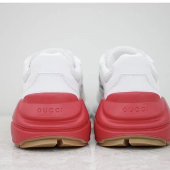 (W) Gucci Rhyton Sneaker White Pink 착용 스타일 - 5