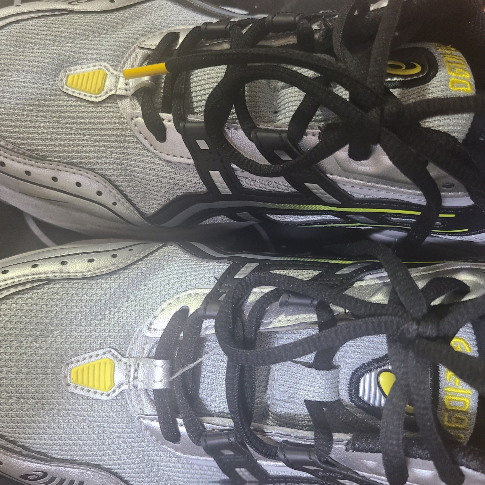 Asics Gel-1090 Mid Grey Black 착용 스타일