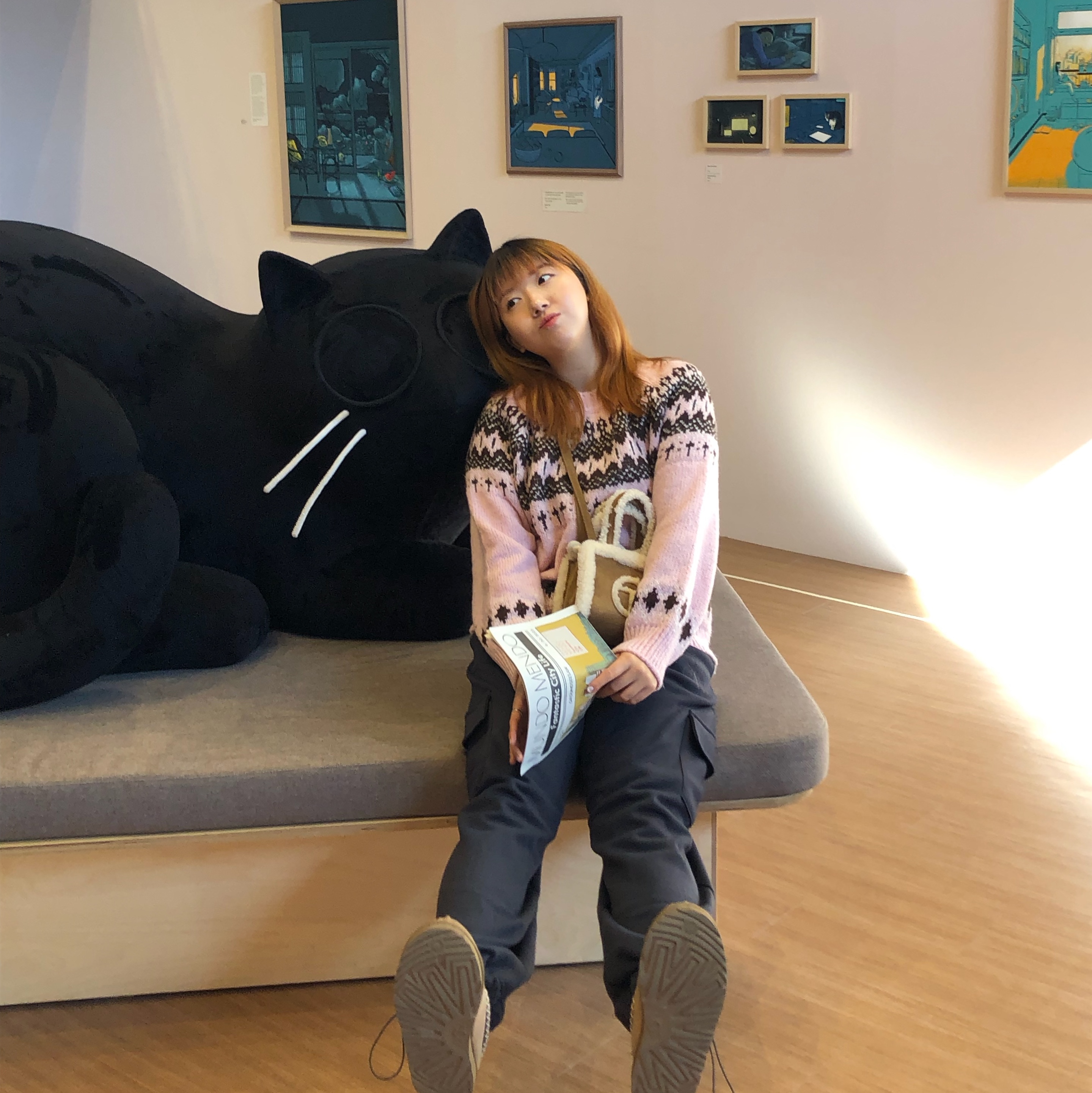 UGG Tasman Slipper Chestnut, Telfar x UGG Small Shopping Bag Chestnut 착용 스타일