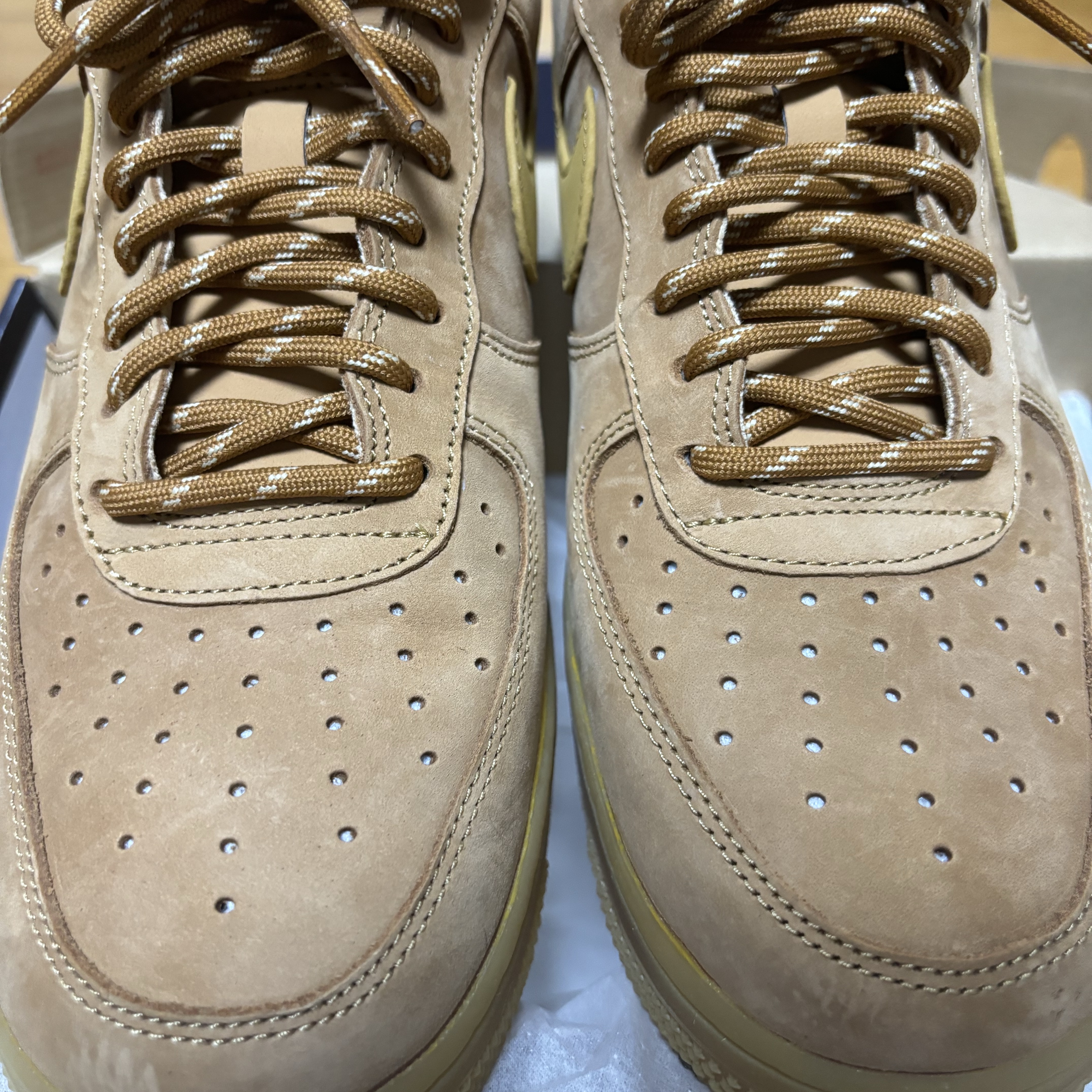 Nike Air Force 1 '07 WB Flax 착용 스타일