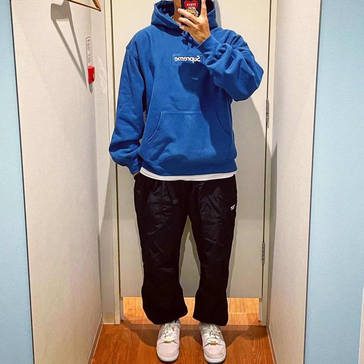 Supreme Box Logo Hooded Sweatshirt Black - 23FW, Supreme Box Logo Hooded Sweatshirt Red - 23FW 착용 스타일 - 6