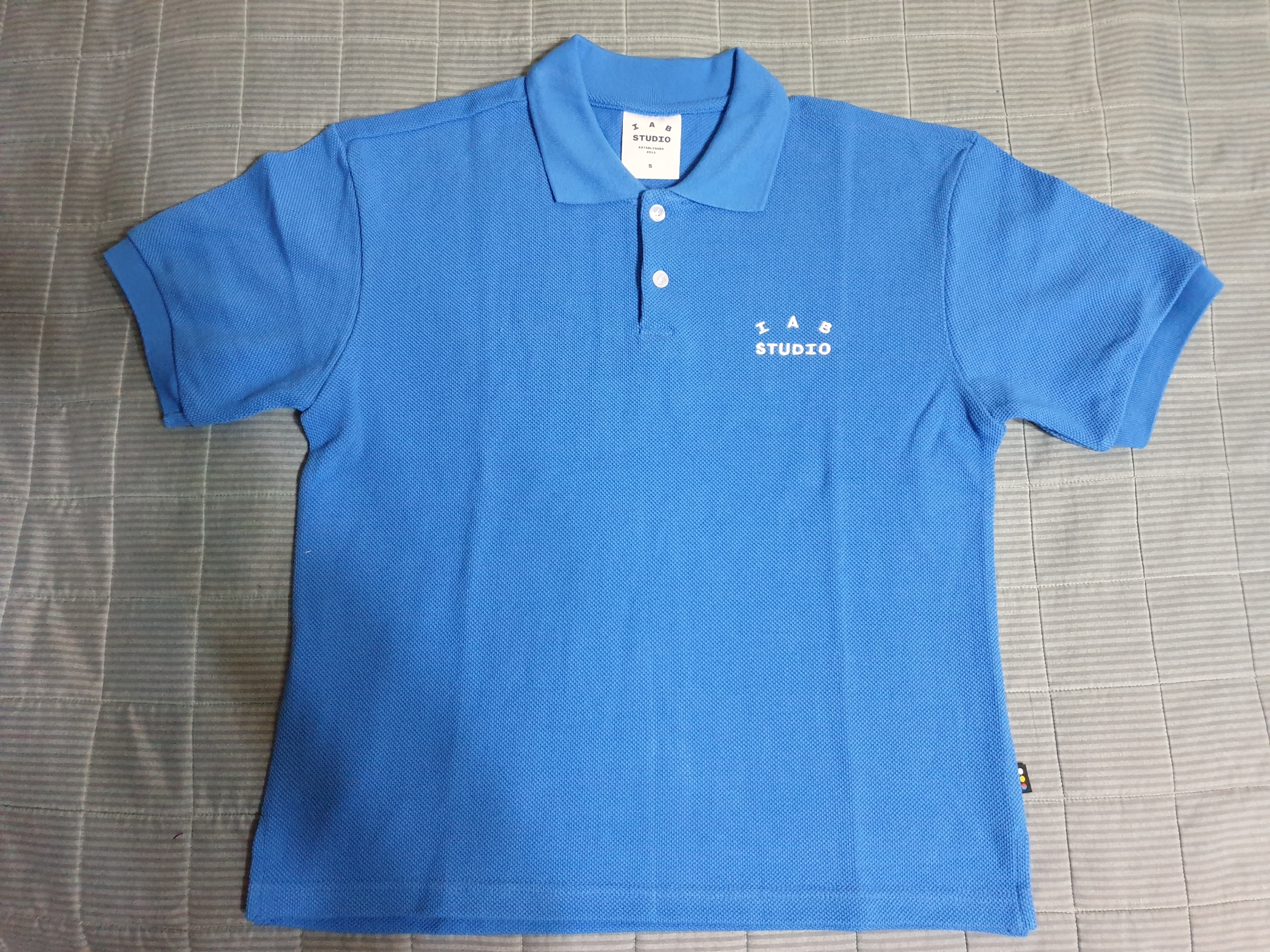 IAB Studio Cropped Pique Shirt Blue - 23FW 착용 스타일