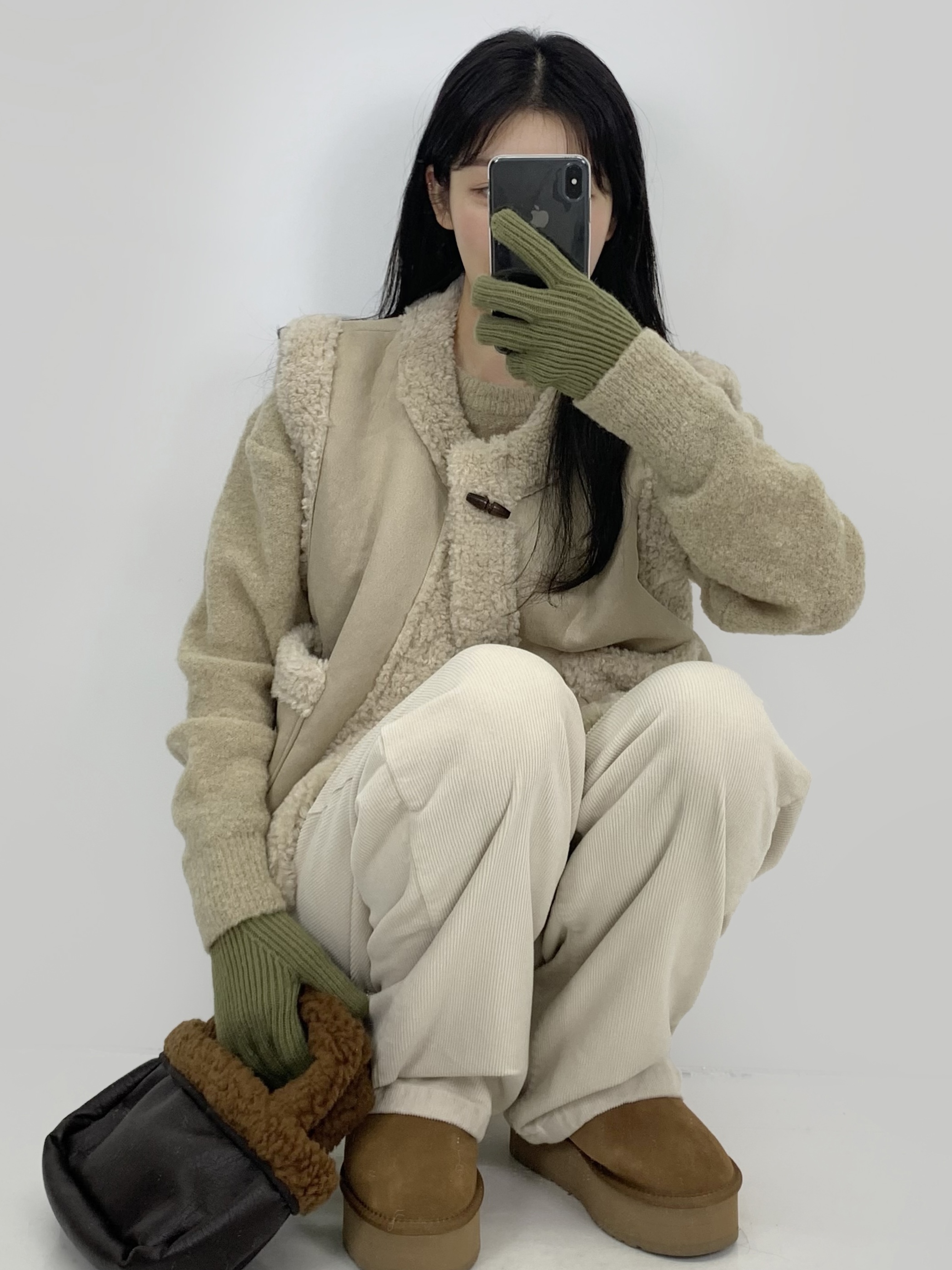 (W) UGG Classic Ultra Mini Platform Boots Chestnut 착용 스타일