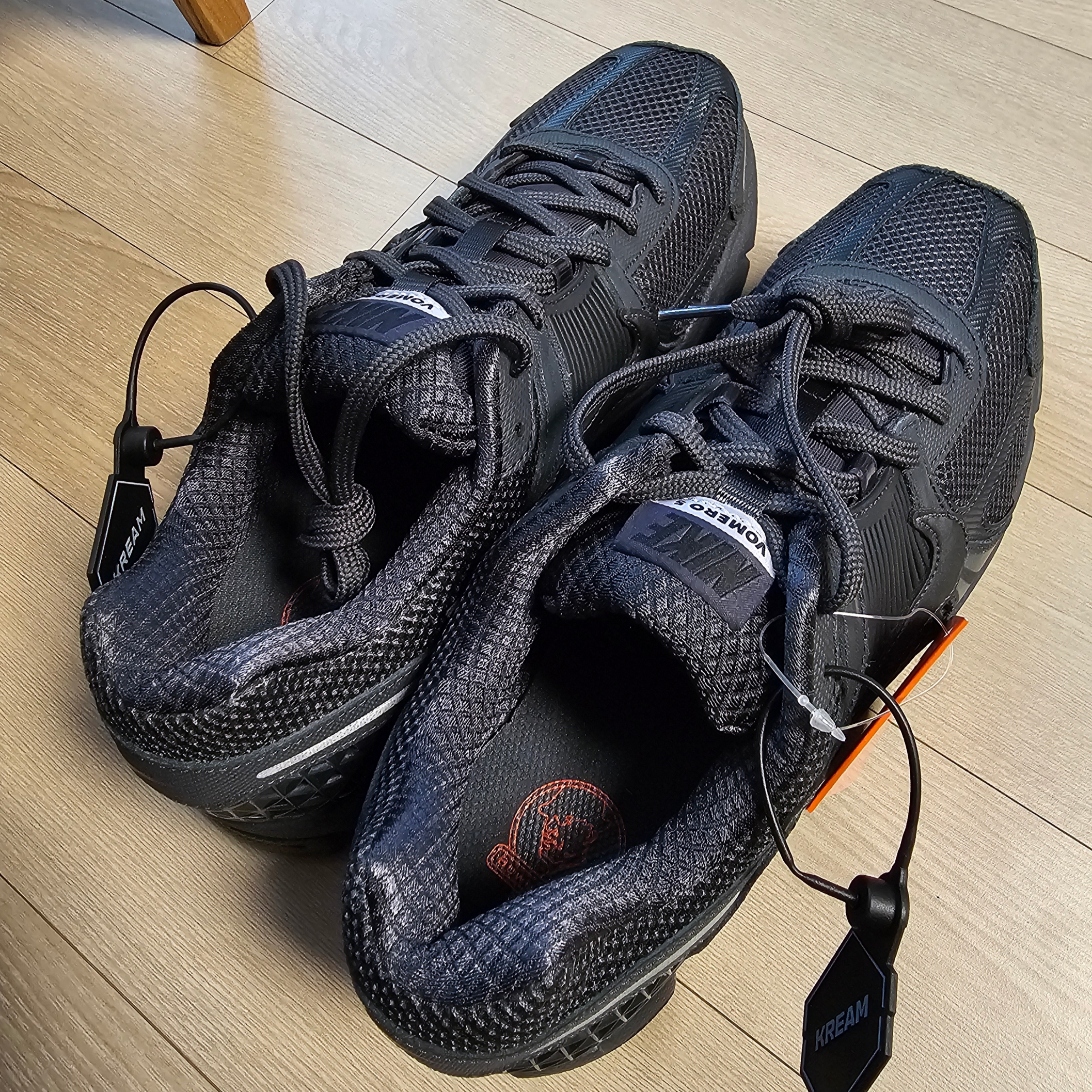 Nike Zoom Vomero 5 SP Anthracite 2023 착용 스타일 - 2