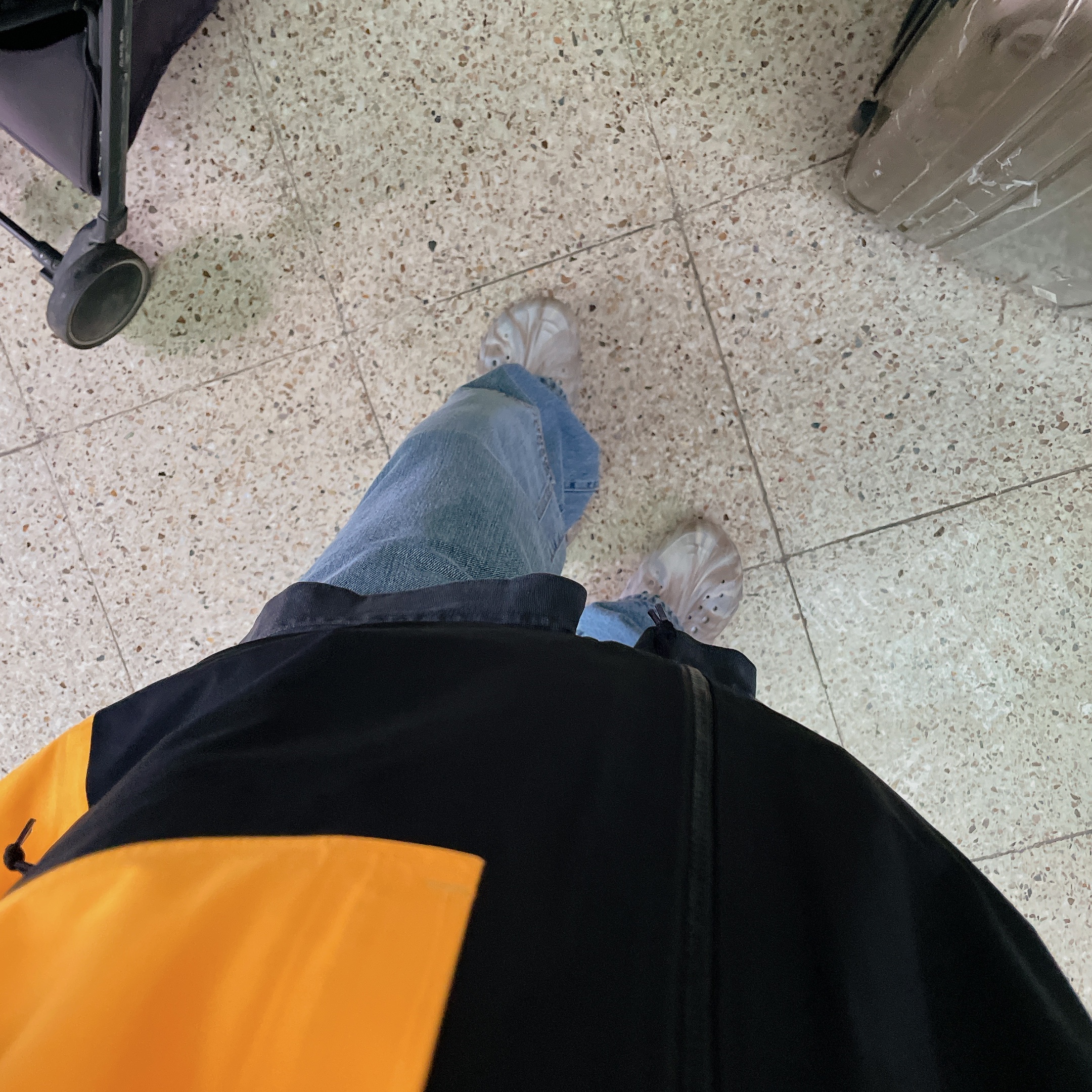 Nike ACG Gore-Tex Misery Ridge Jacket Hyper Royal - US/EU, Crocs Echo Marbled Clog Bone Multi 착용 스타일