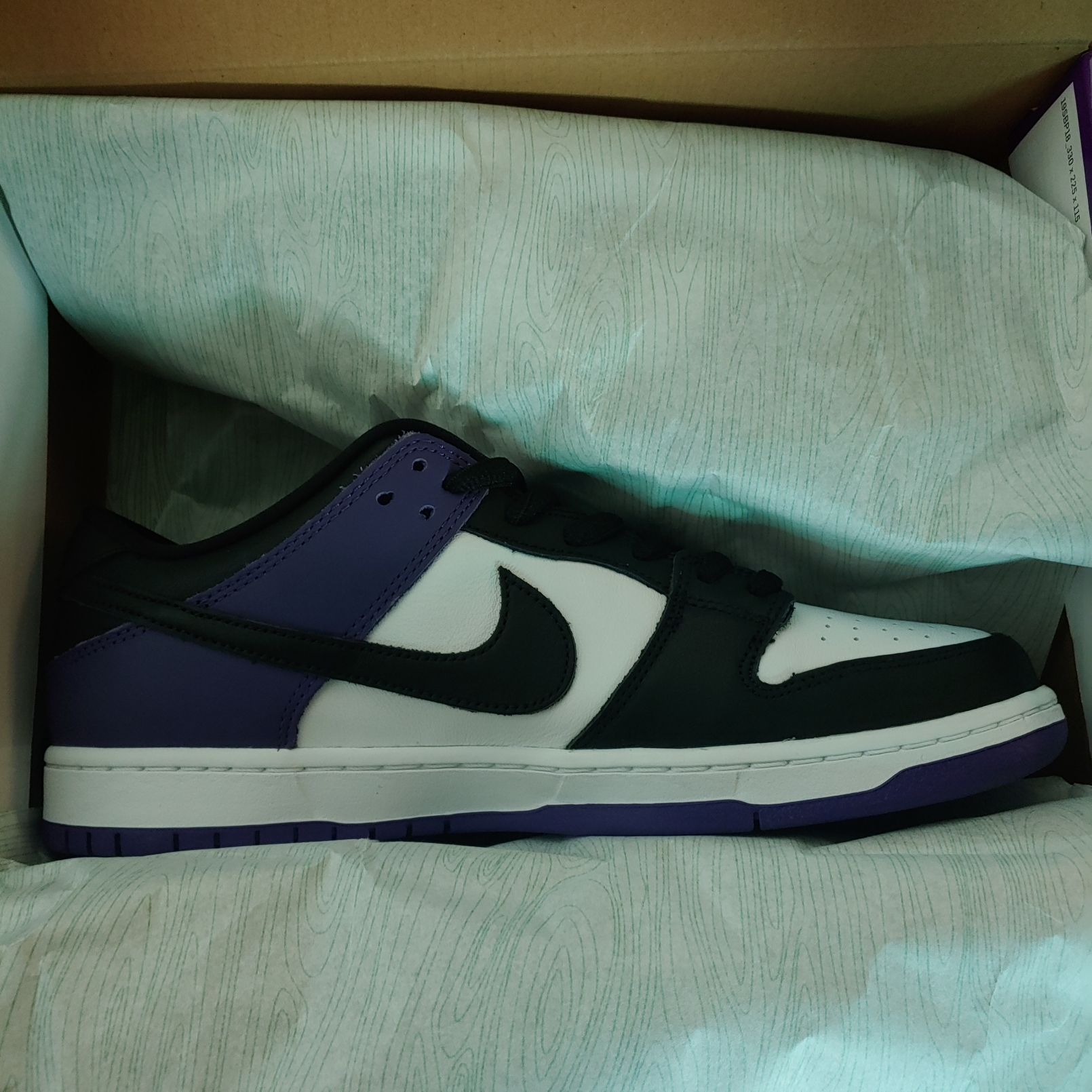 Nike SB Dunk Low Pro Court Purple 착용 스타일