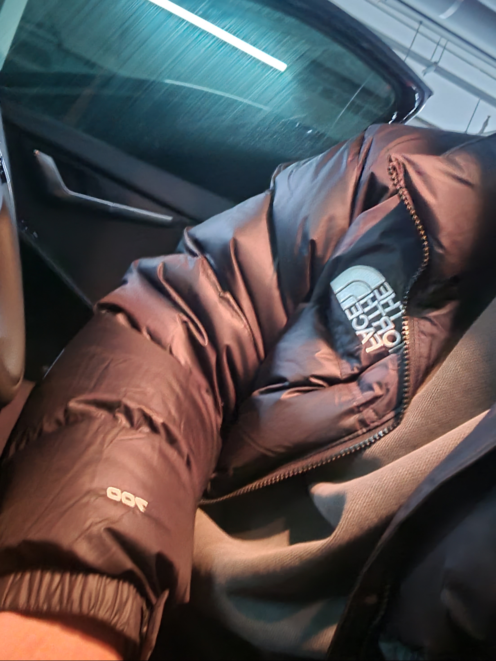 The North Face 1996 Retro Nuptse Down Jacket TNF Black 착용 스타일