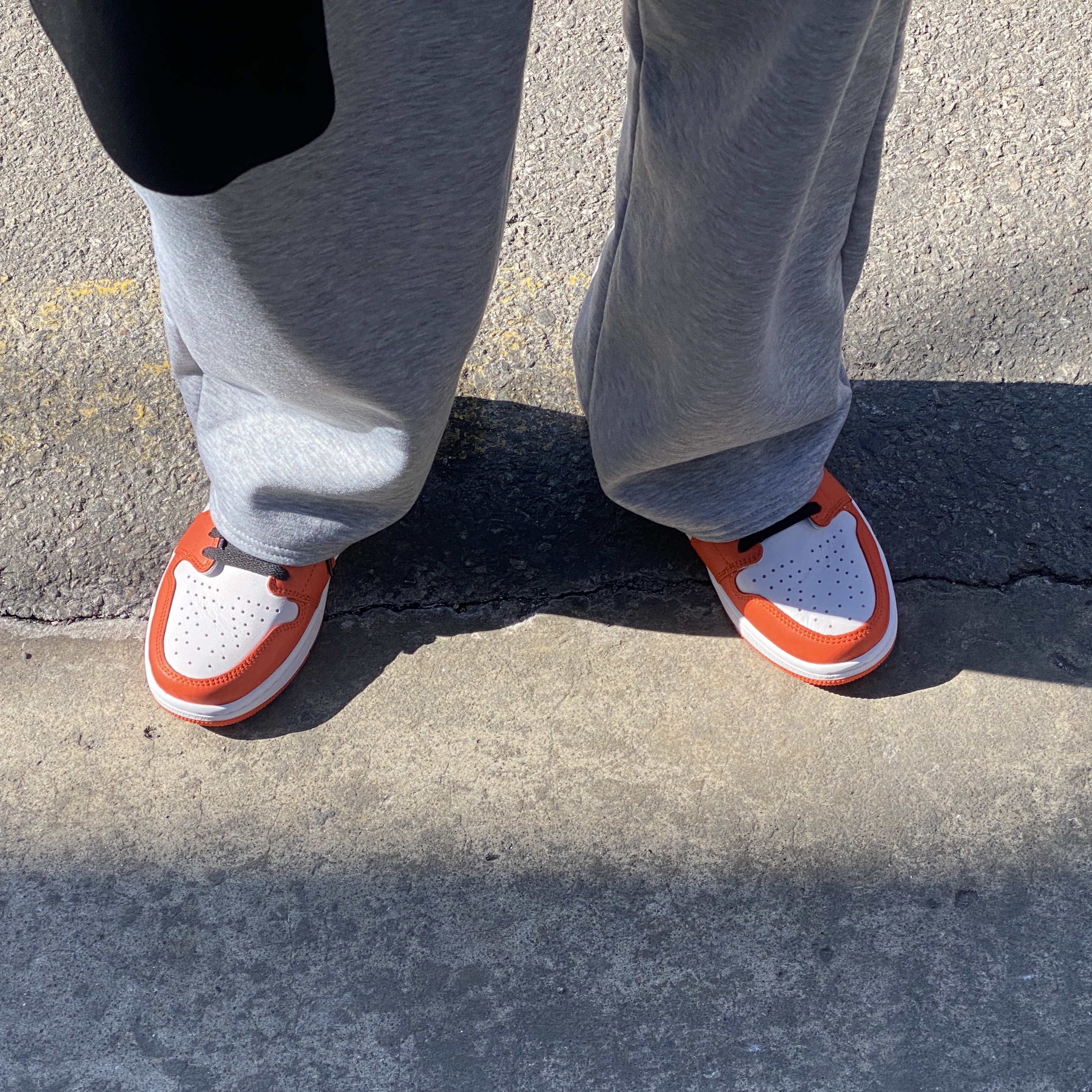 Jordan 1 Low OG Starfish 착용 스타일