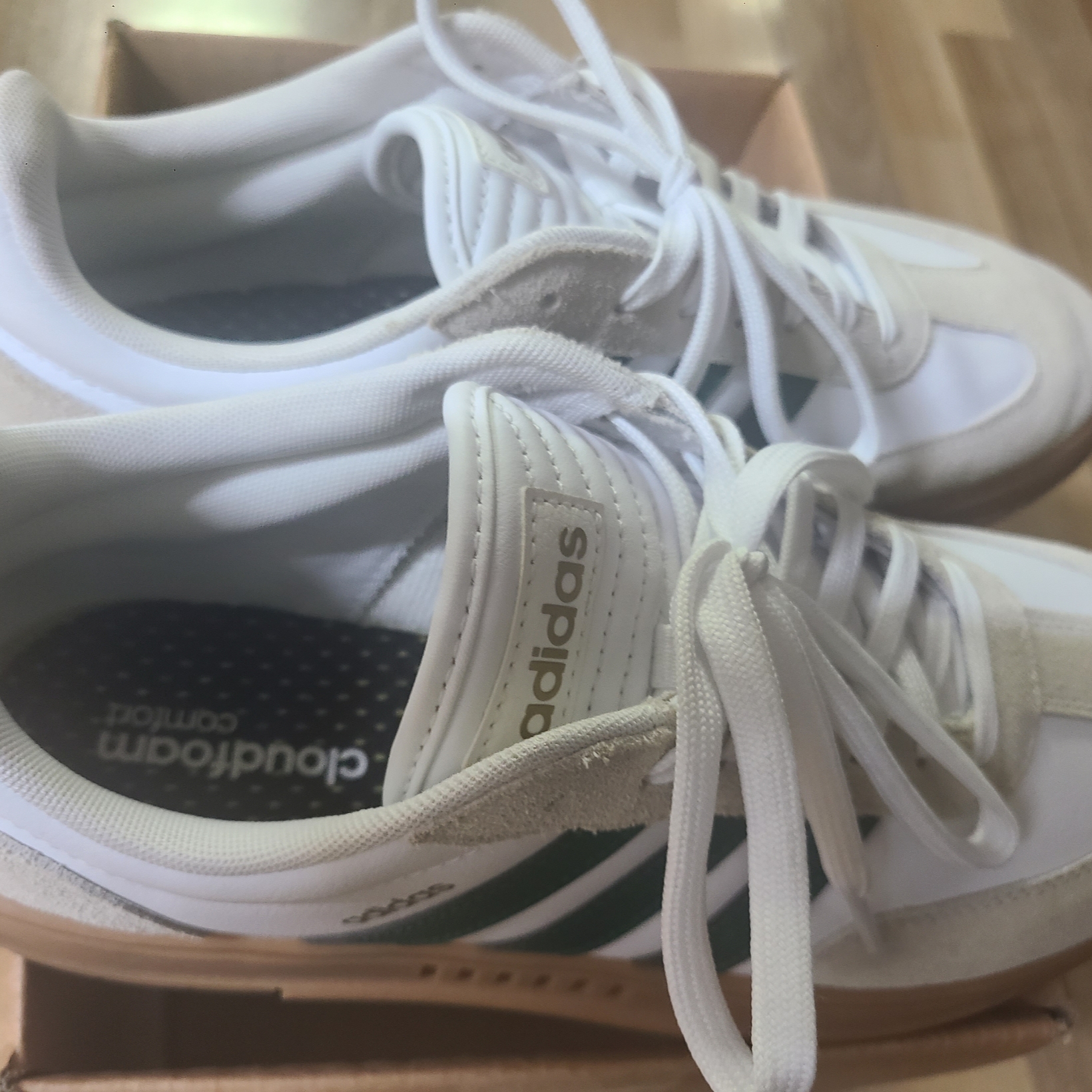 Adidas Gradas Collegiate Green 착용 스타일