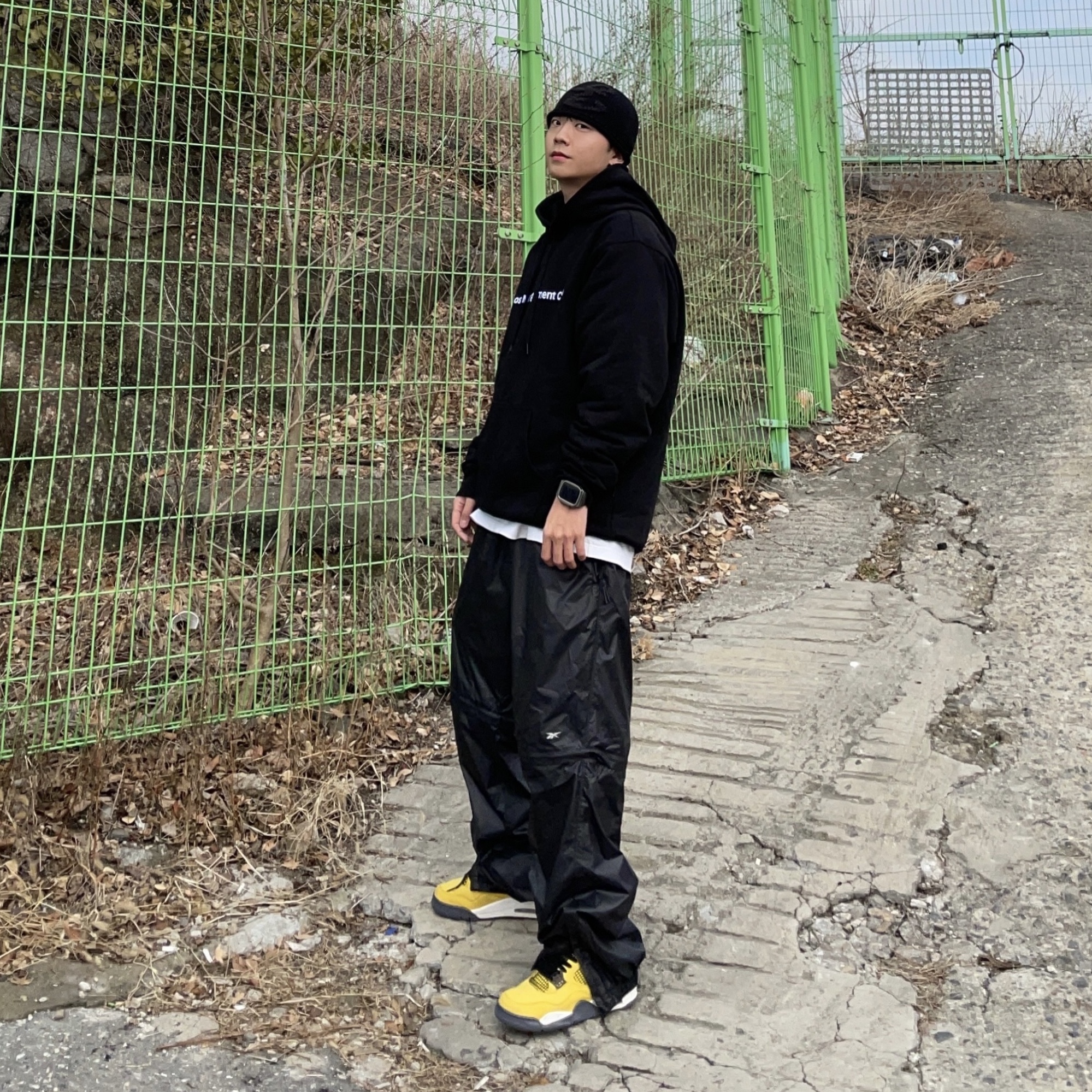 Jordan 4 Retro Tour Yellow 착용 스타일 - 1