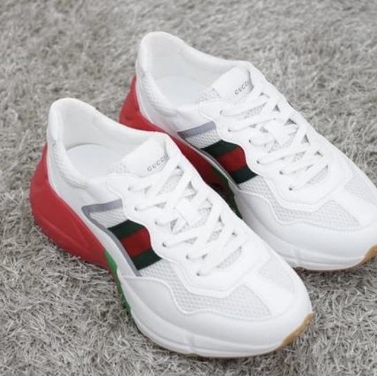 (W) Gucci Rhyton Sneaker White Pink 착용 스타일 - 2
