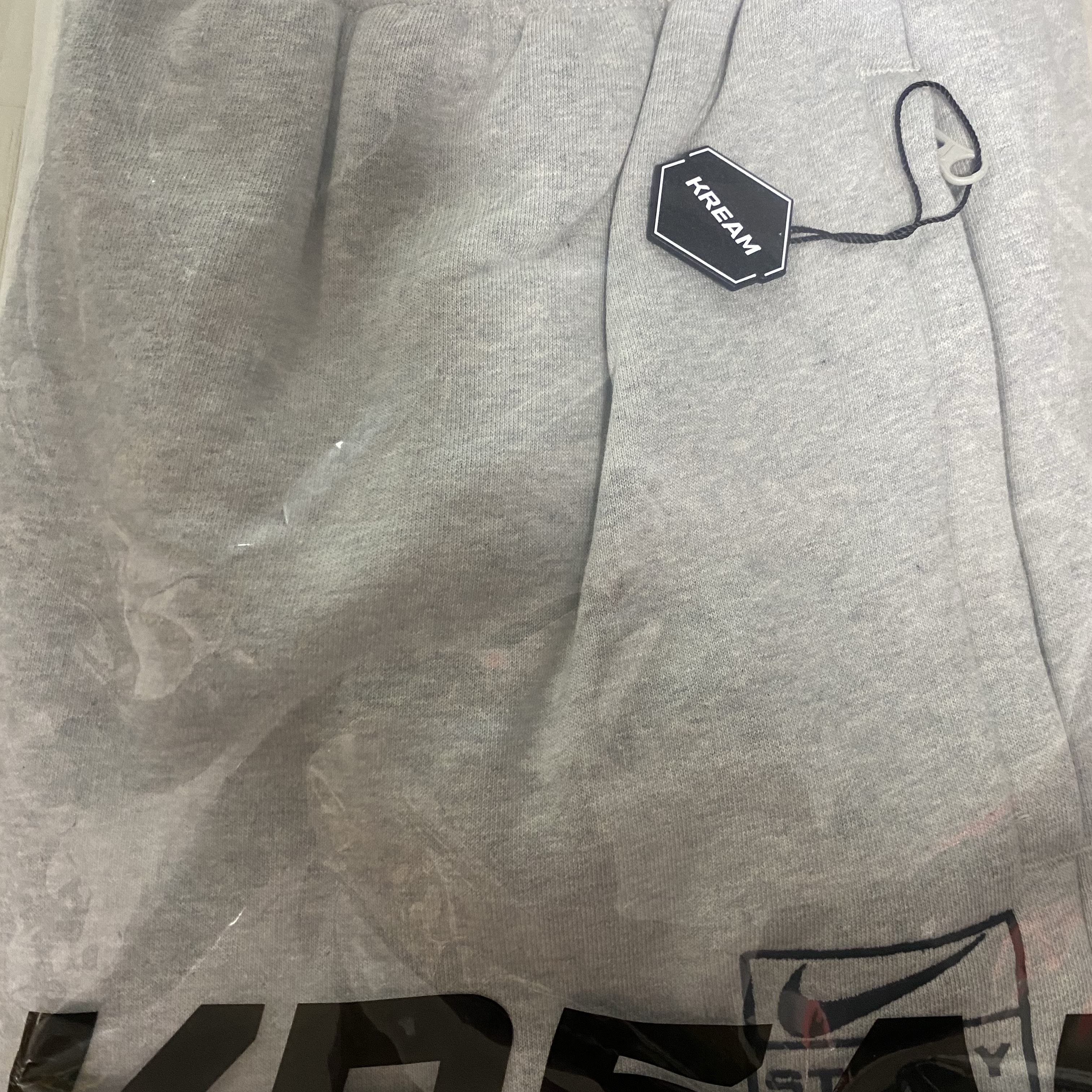 Nike x Stussy Fleece Pants Grey Heather (FN5231-050) 착용 스타일