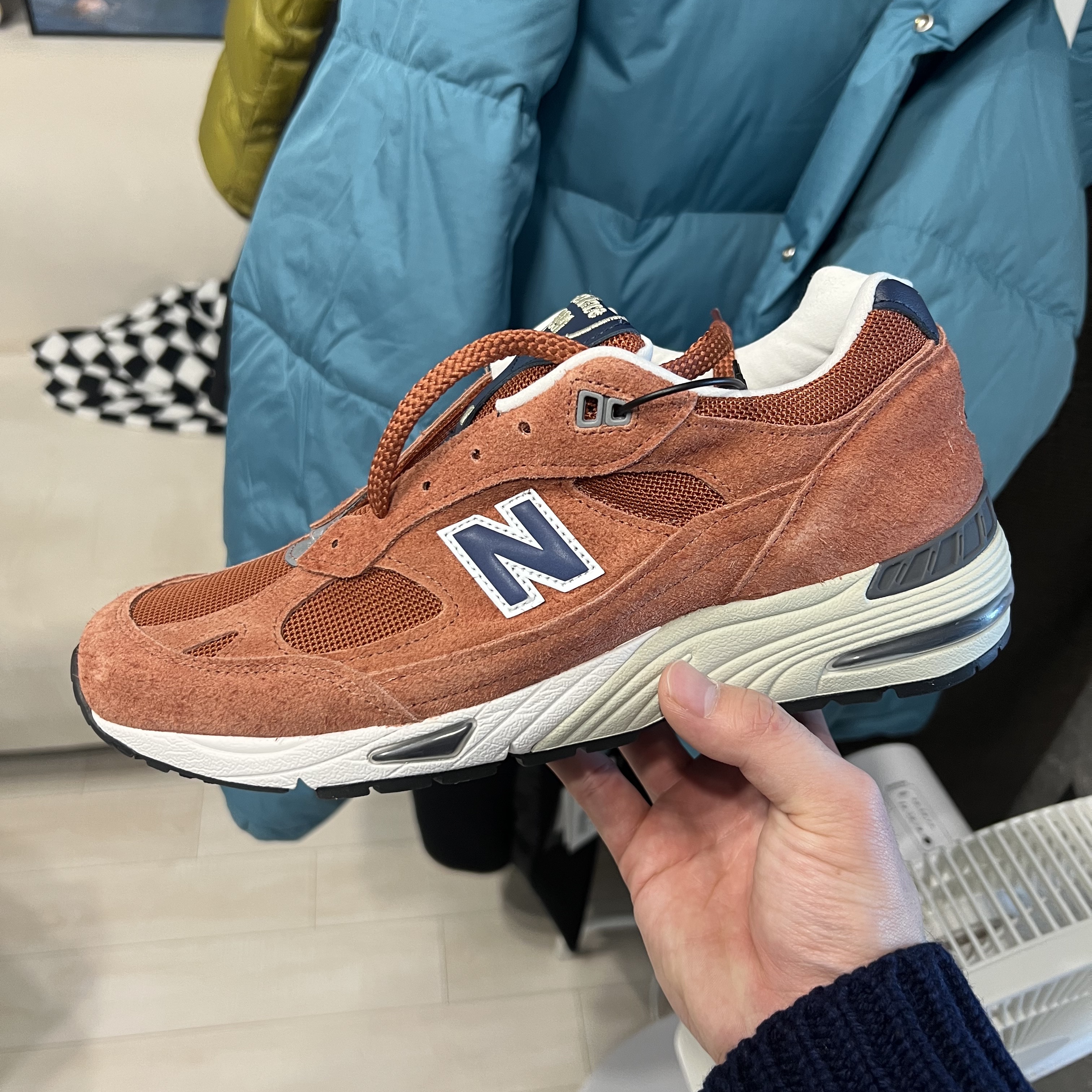 New Balance 991 Made in UK Orange 착용 스타일