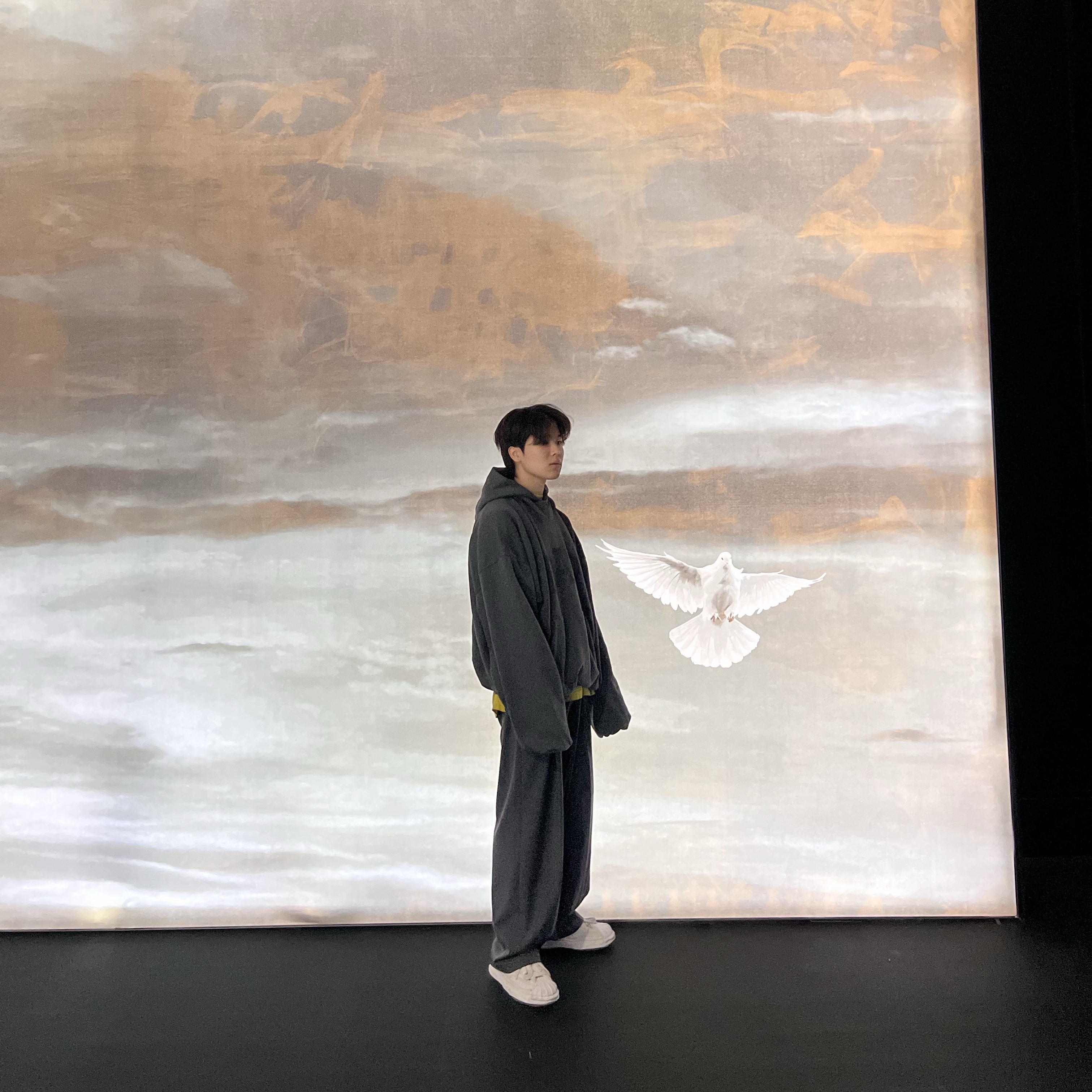 Yeezy Gap Engineered By Balenciaga Dove Hoodie Black, Maison Mihara Yasuhiro Blakey OG Sole Canvas Low-top Sneakers White 착용 스타일 - 2