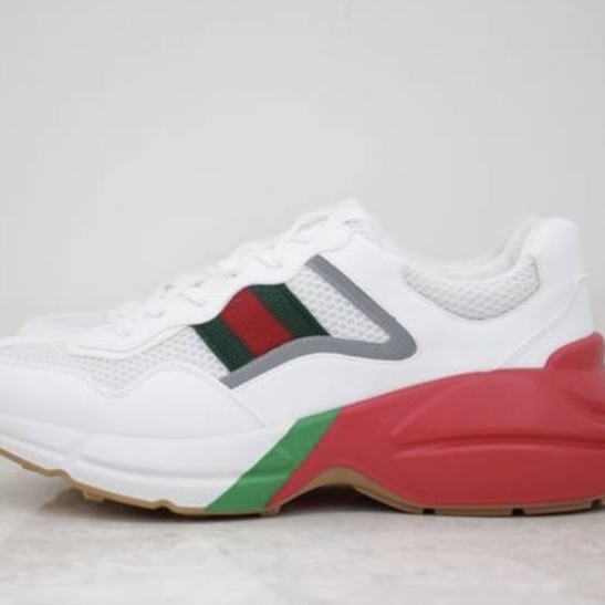 (W) Gucci Rhyton Sneaker White Pink 착용 스타일 - 4